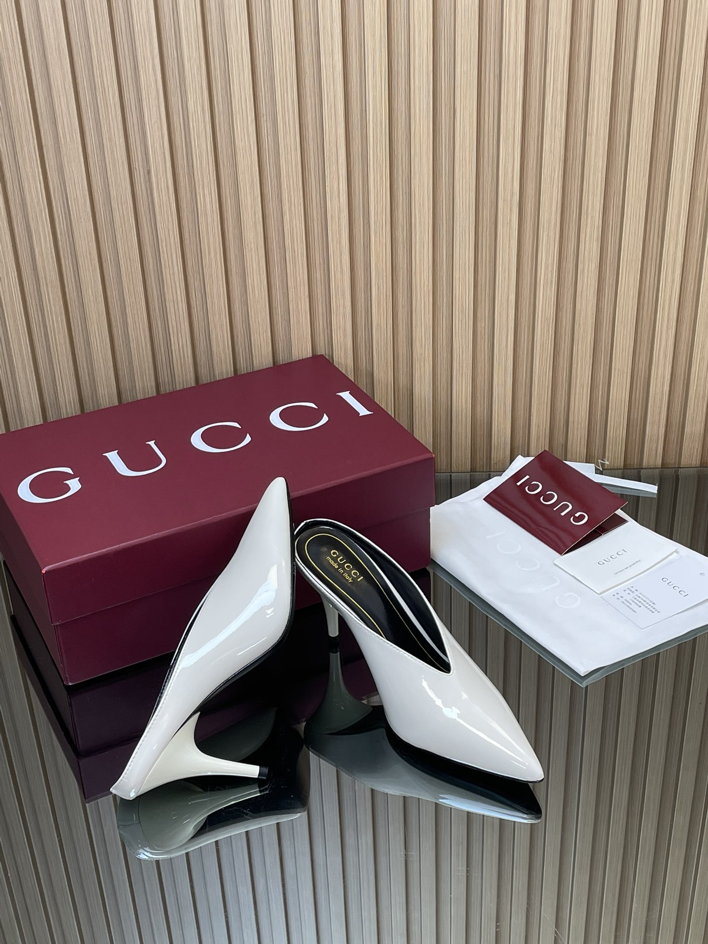 GUCCI グッチ ローファー 本革 ブラック ホワイト 通勤 通学 11.5cm インヒール - 画像 8