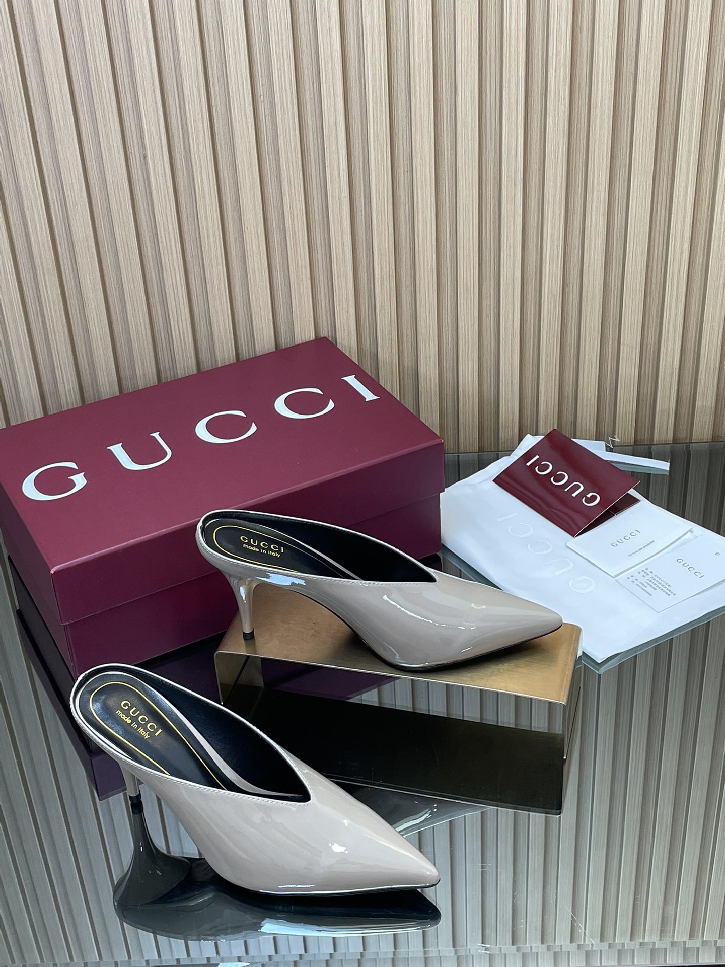 GUCCI グッチ ミュール ミュール ベージュ