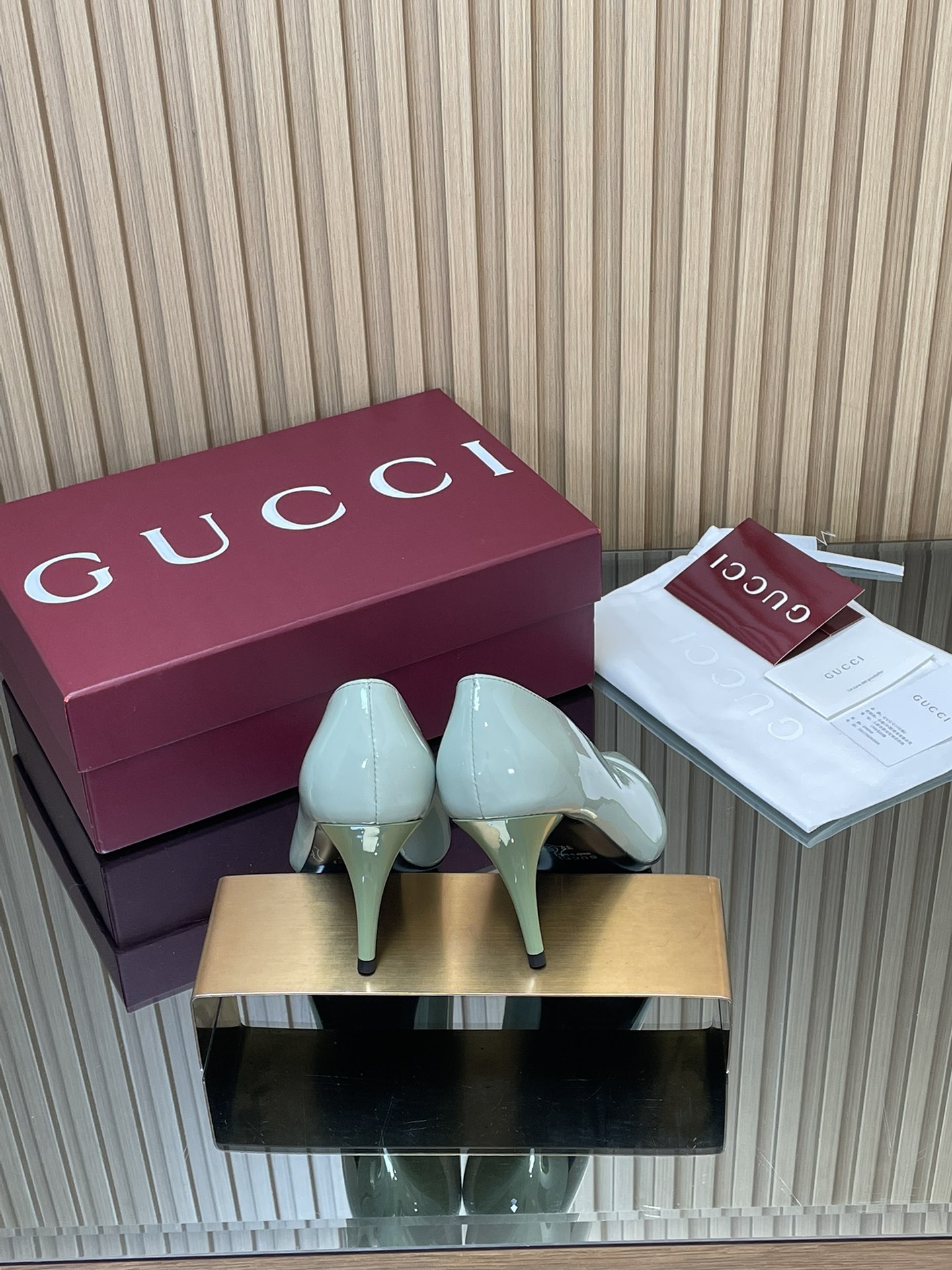 GUCCI グッチ パンプス レースアップ ブラック 10cmヒール 全1色 - 画像 5