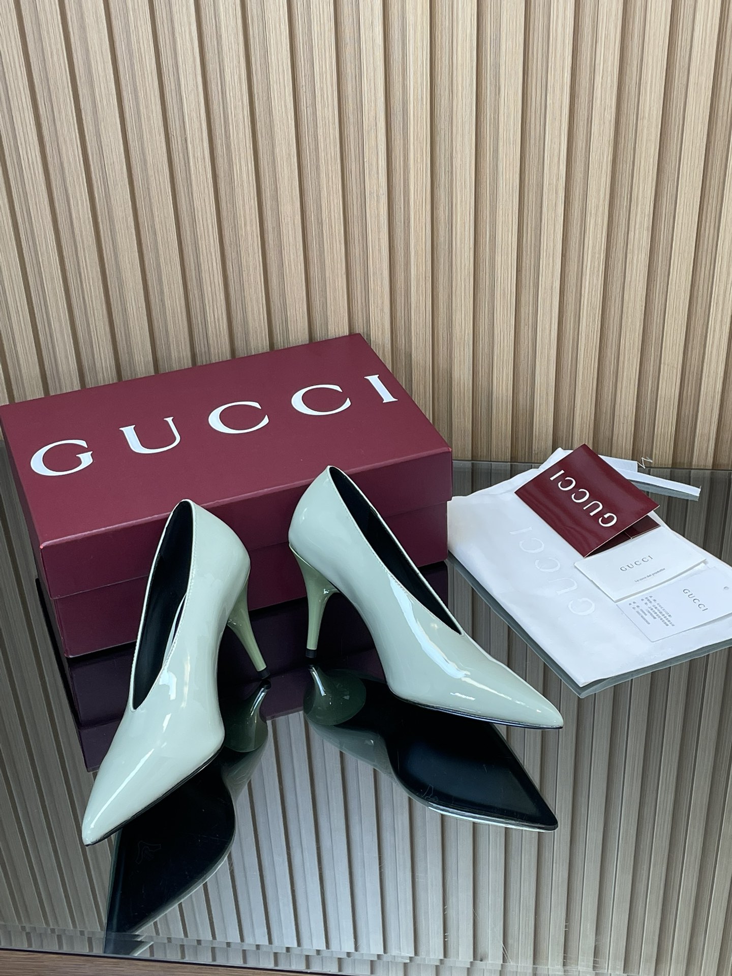 GUCCI グッチ パンプス レースアップ ブラック 10cmヒール 全1色 - 画像 7