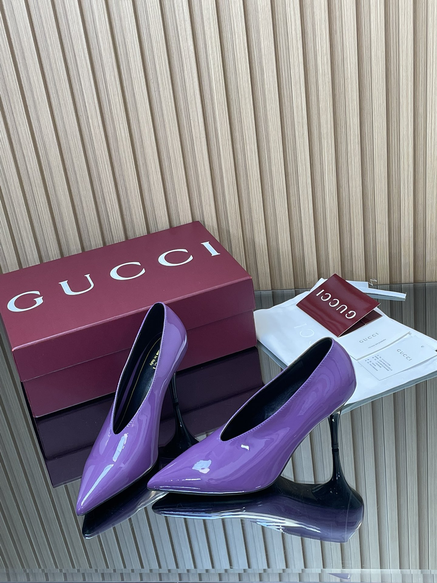 GUCCI グッチ パンプス 本革 ポインテッドトゥ 黒ヒール パープル - 画像 3