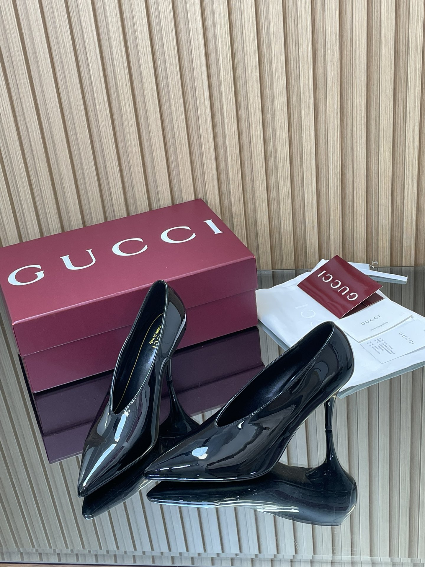 GUCCI グッチ ヒール靴 本革 通勤 ブラック - 画像 3