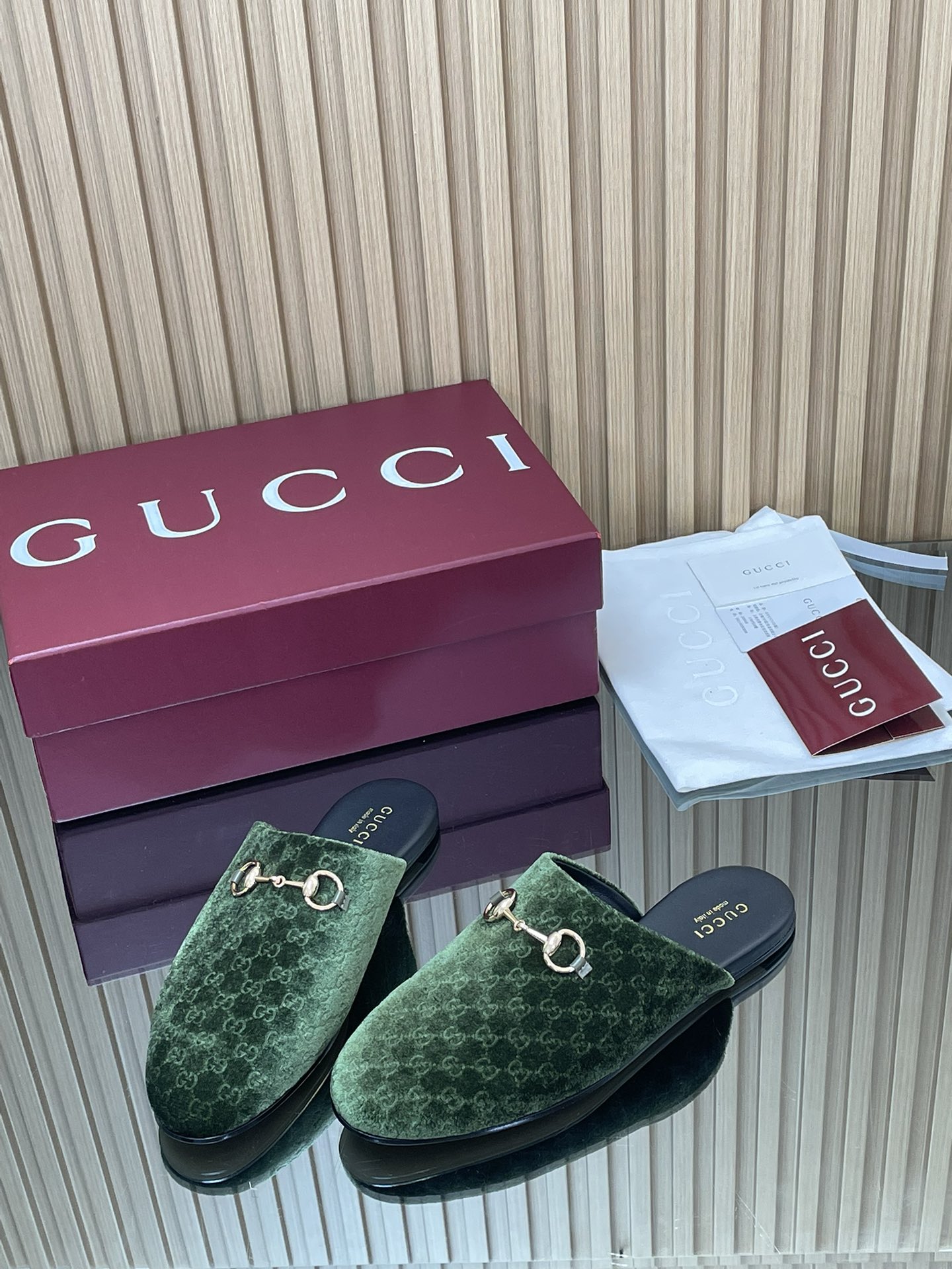 GUCCI グッチ フラットシューズ 本革 シルク ブラック - 画像 3