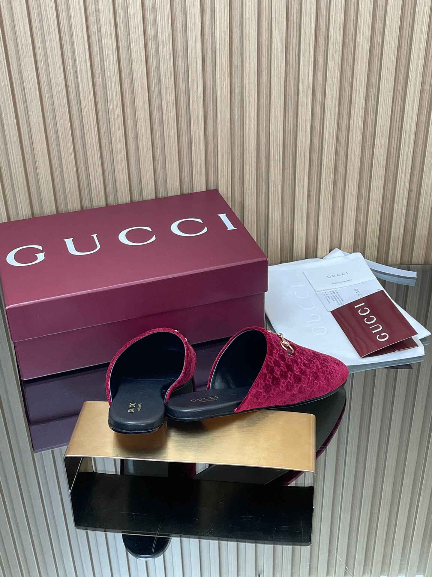 GUCCI グッチ フラットシューズ 本革 メンズ レディース レッド 全1色 - 画像 5