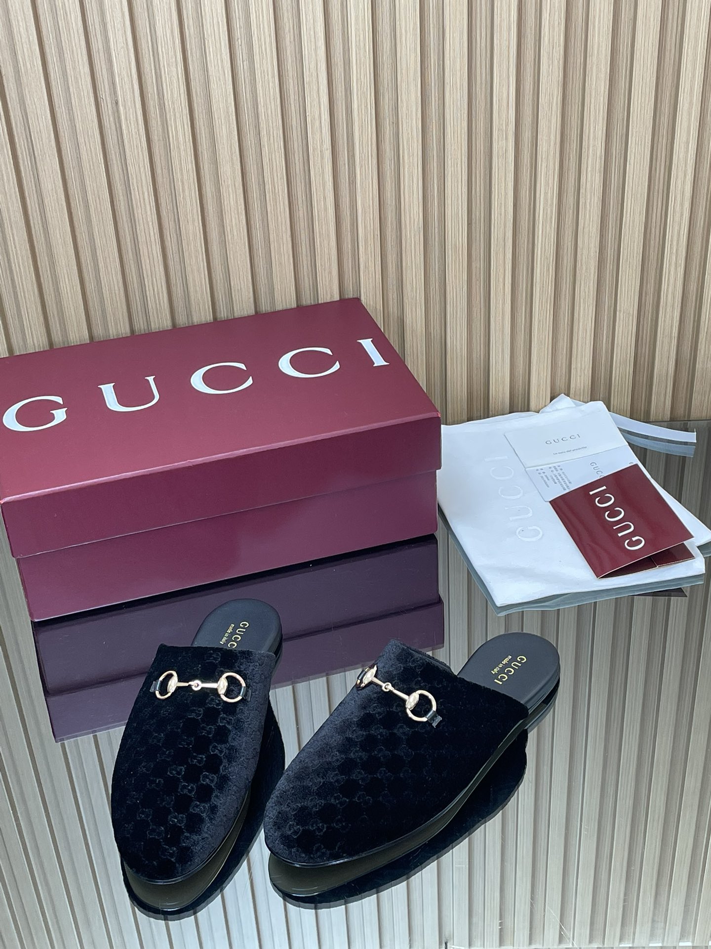 GUCCI グッチ フラットシューズ 本革 ブラック - 画像 3