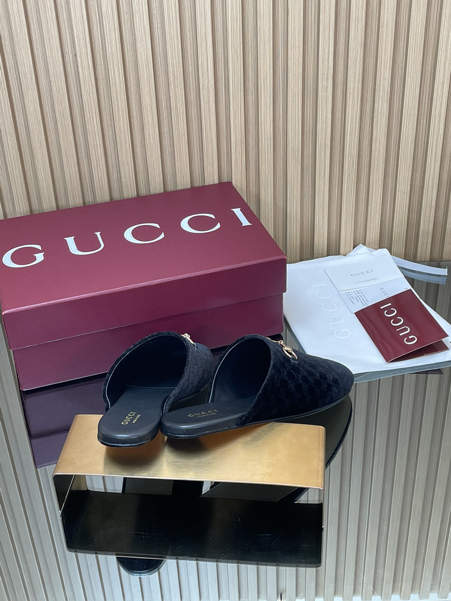GUCCI グッチ フラットシューズ 本革 ブラック - 画像 5
