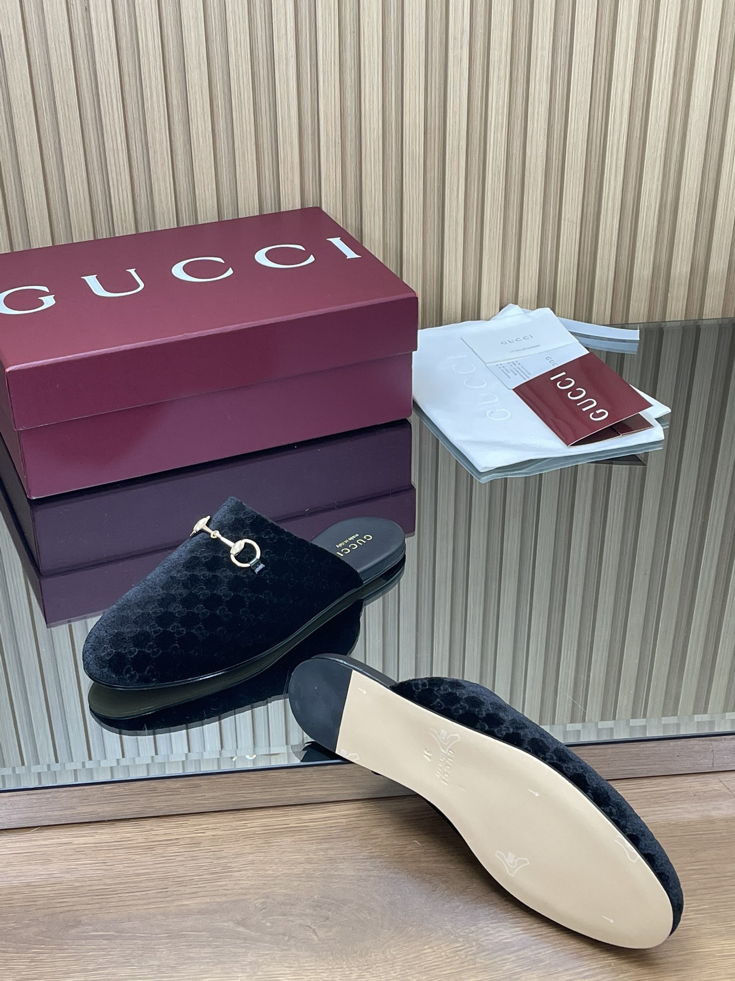 GUCCI グッチ フラットシューズ 本革 ブラック - 画像 9
