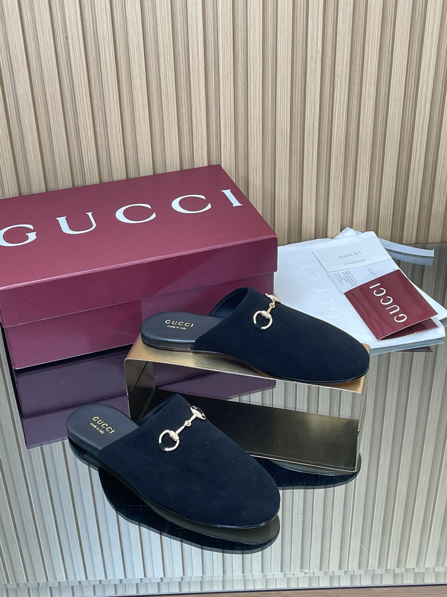 GUCCI グッチ フラットシューズ 本革 ブラック - 画像 2