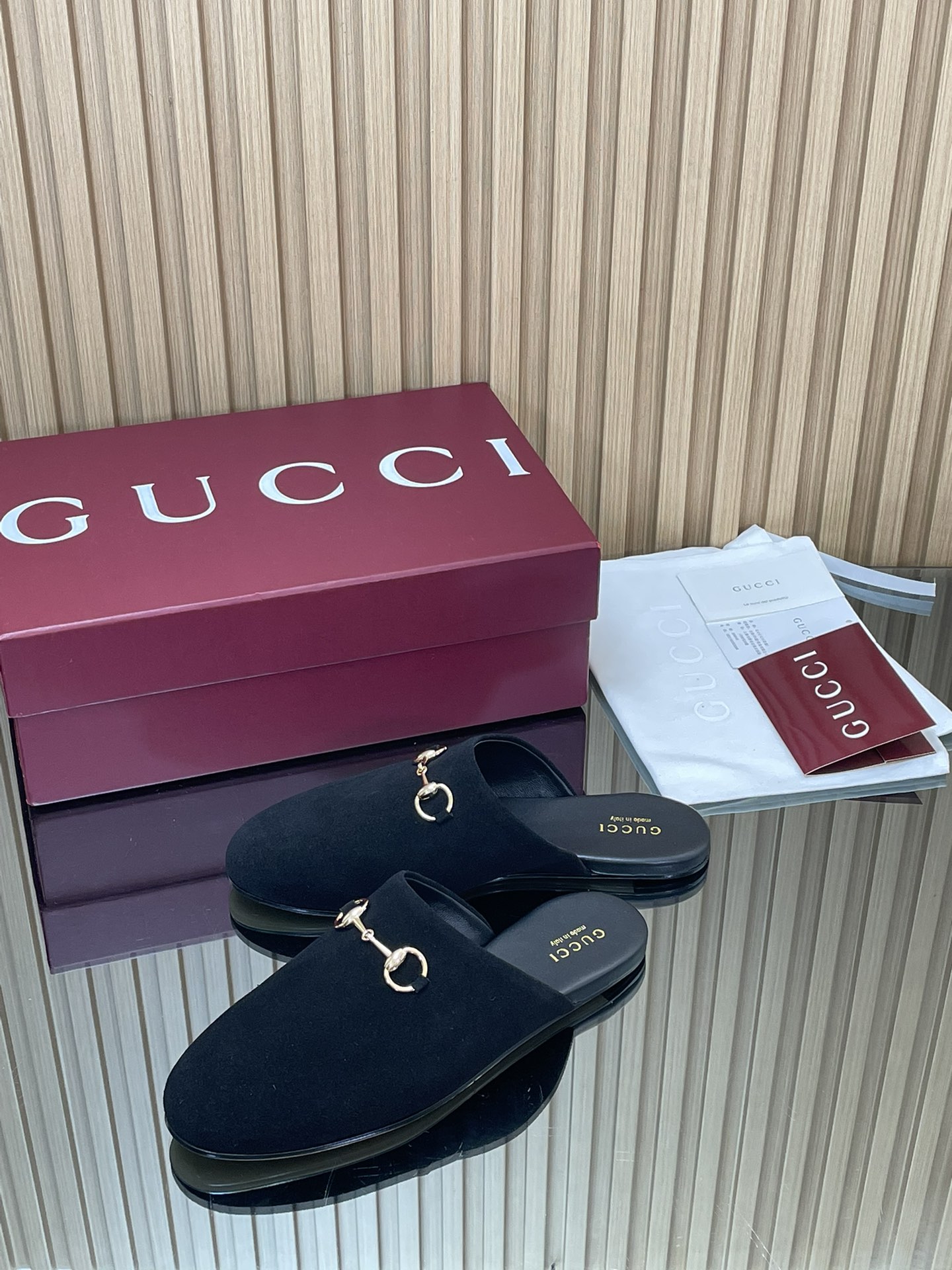 GUCCI グッチ フラットシューズ 本革 ブラック - 画像 4