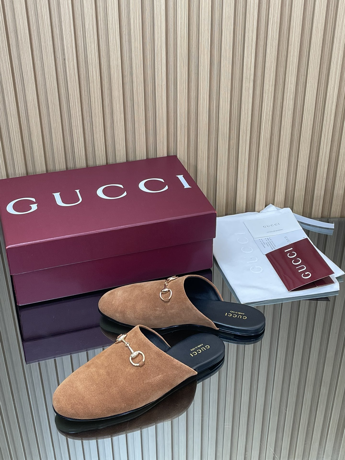 GUCCI グッチ フラットシューズ 本革 通勤 ベージュ - 画像 4