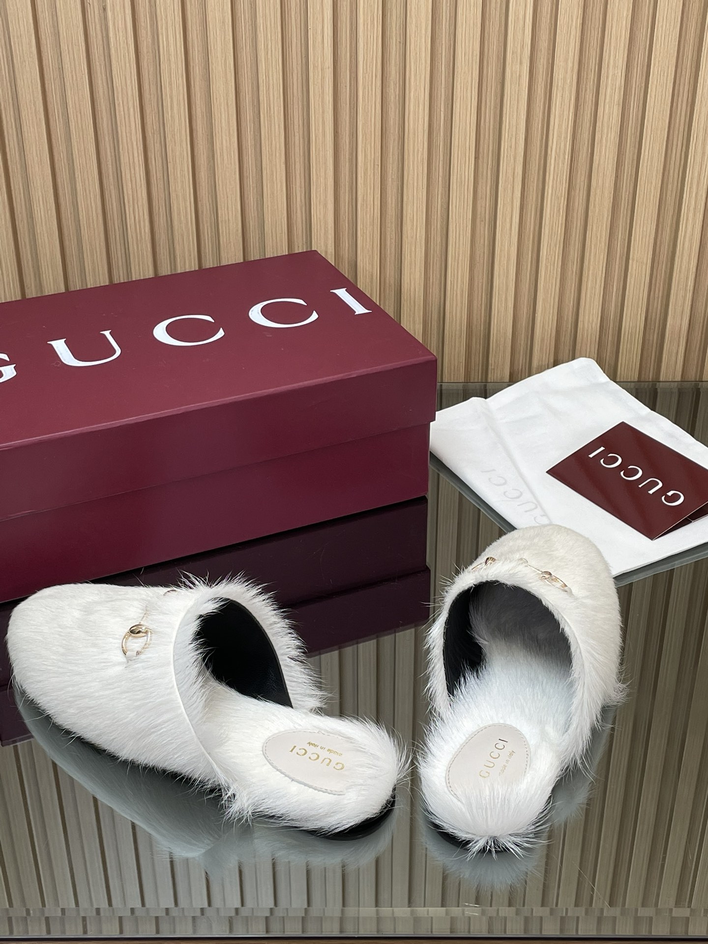 GUCCI グッチ フラットシューズ 本革 通勤 ブラック - 画像 8