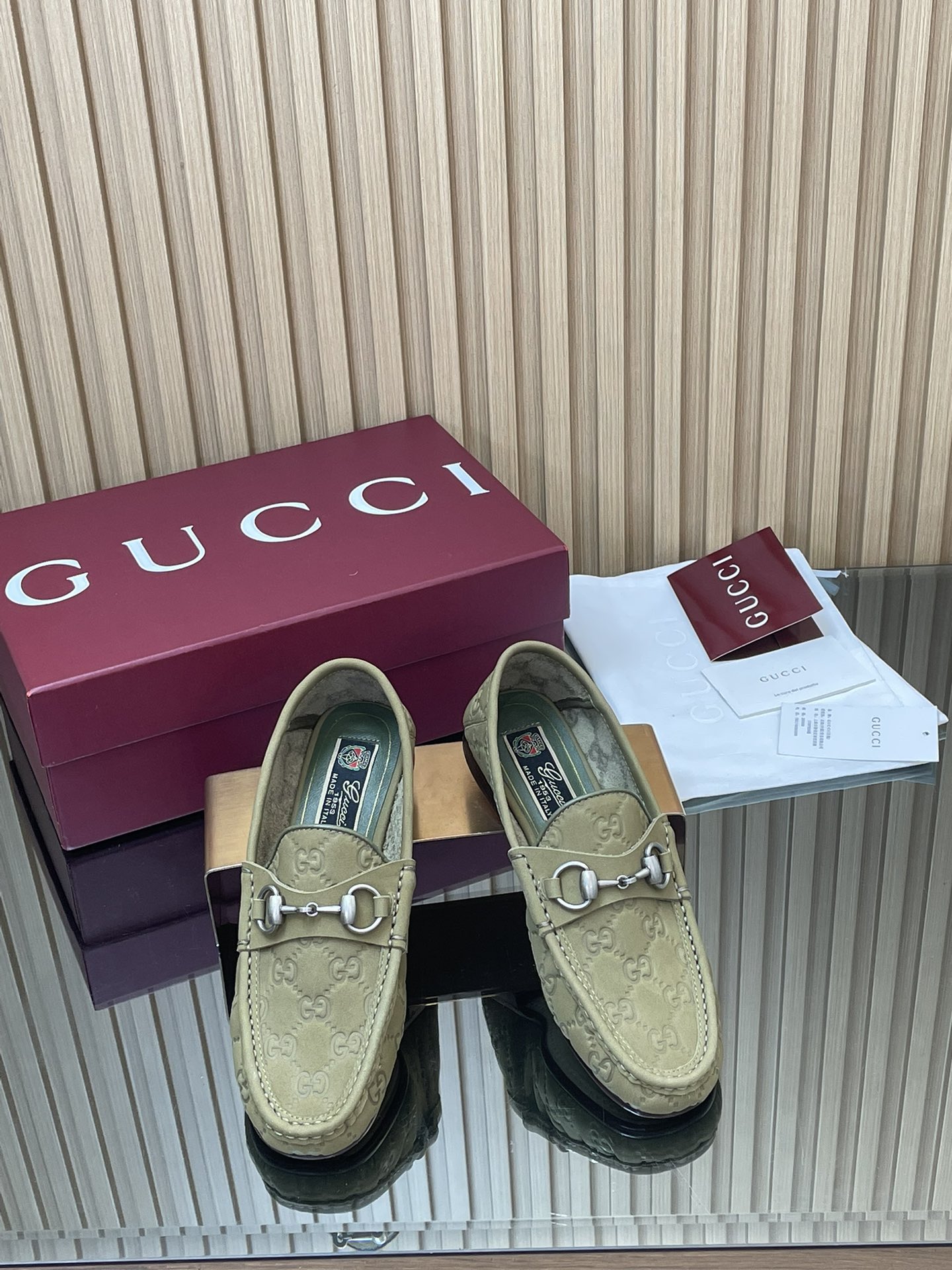 GUCCI グッチ ローファー 本革 メンズ 通勤 ビジネス グリーン