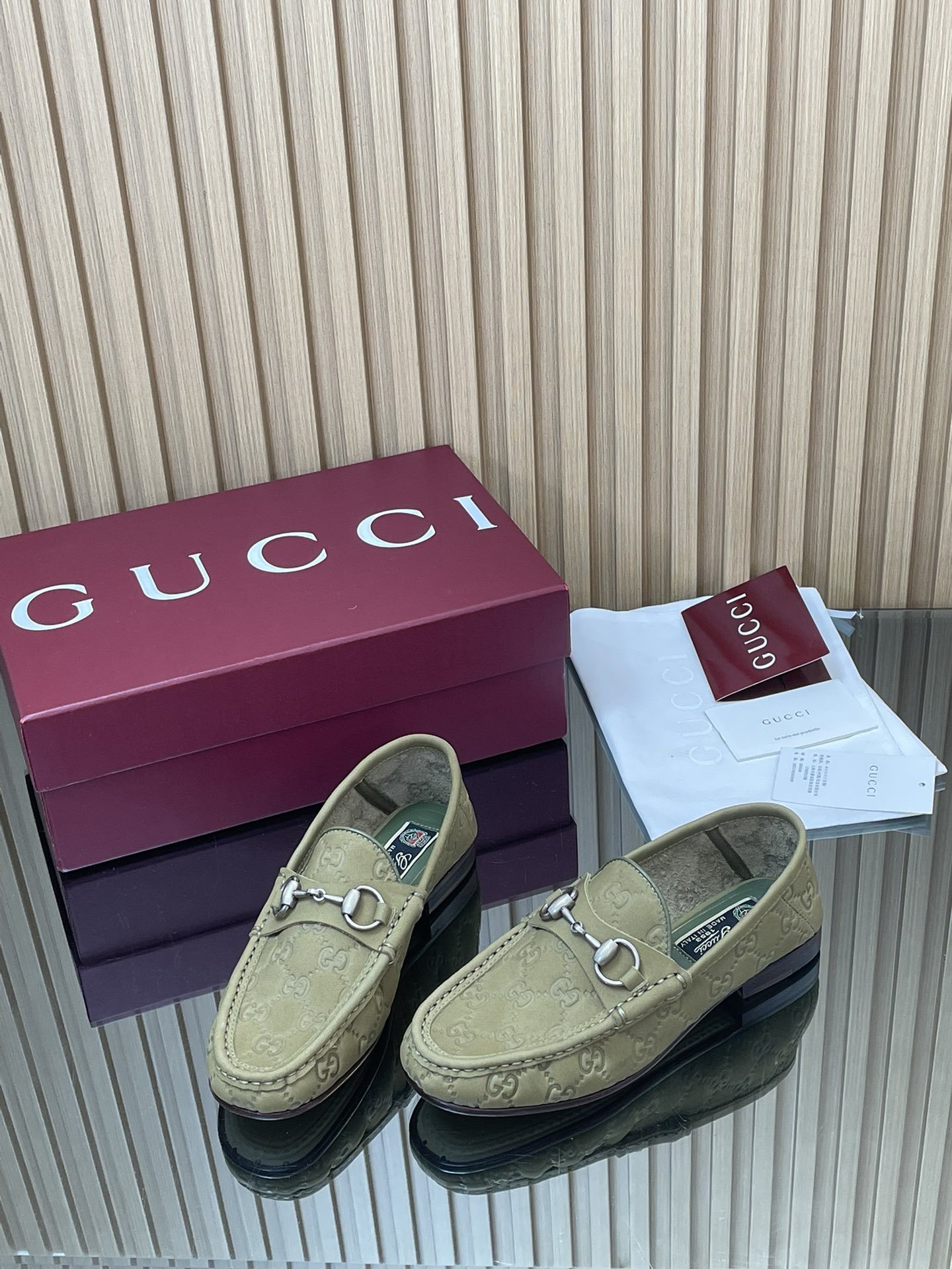 GUCCI グッチ ローファー 本革 メンズ 通勤 ビジネス グリーン - 画像 3