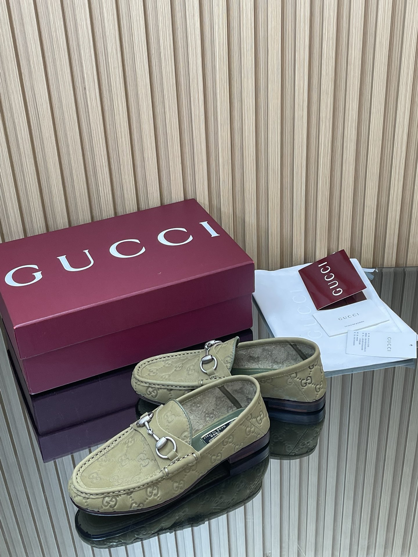GUCCI グッチ ローファー 本革 メンズ 通勤 ビジネス グリーン - 画像 4