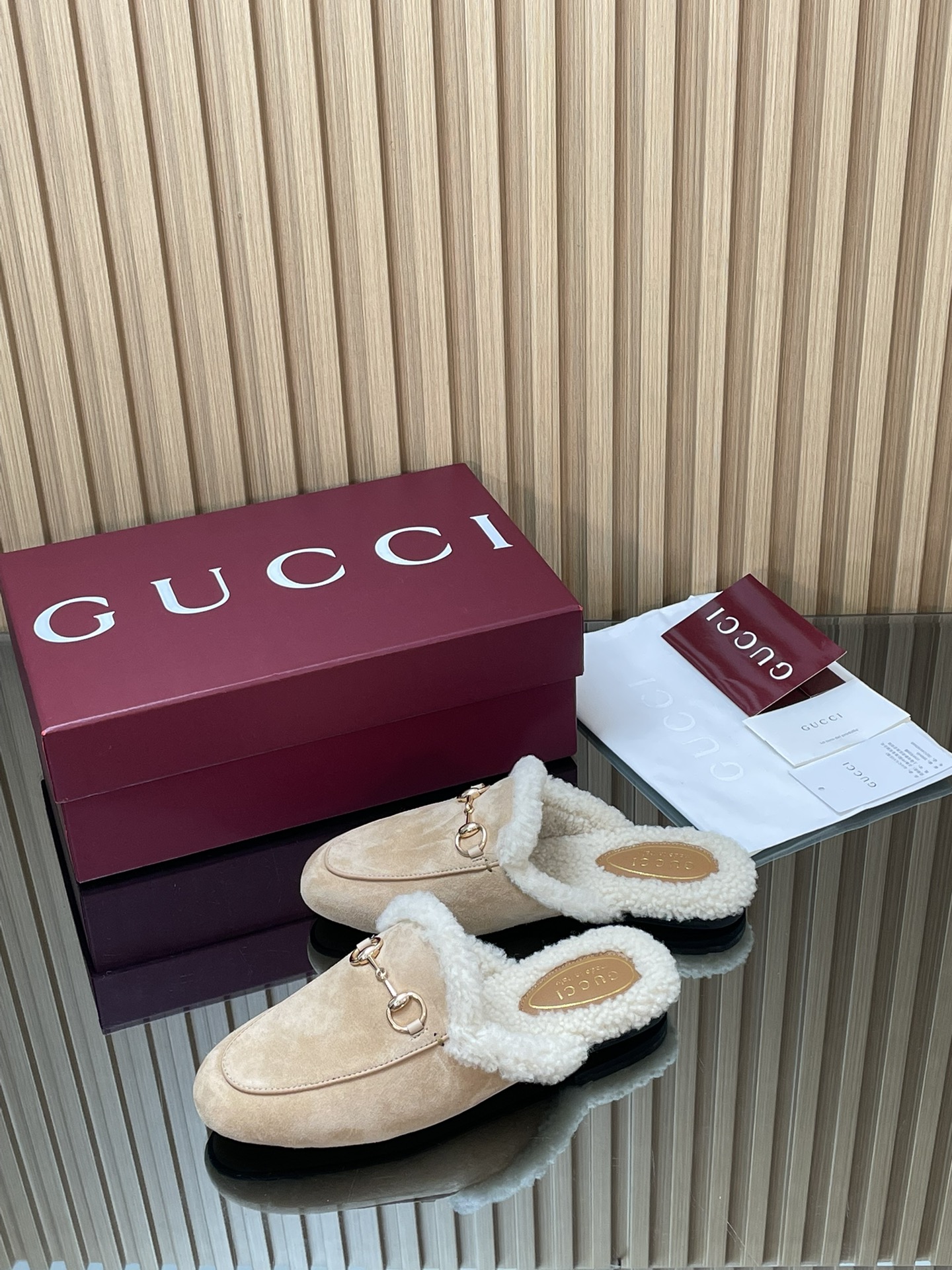 GUCCI グッチ フラットシューズ 本革 軽量 ベージュ - 画像 4