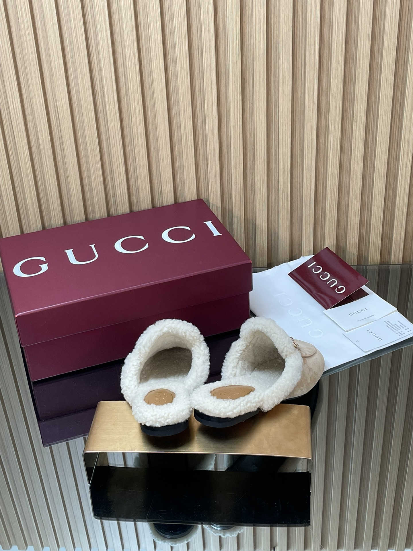 GUCCI グッチ フラットシューズ 本革 軽量 ベージュ - 画像 5