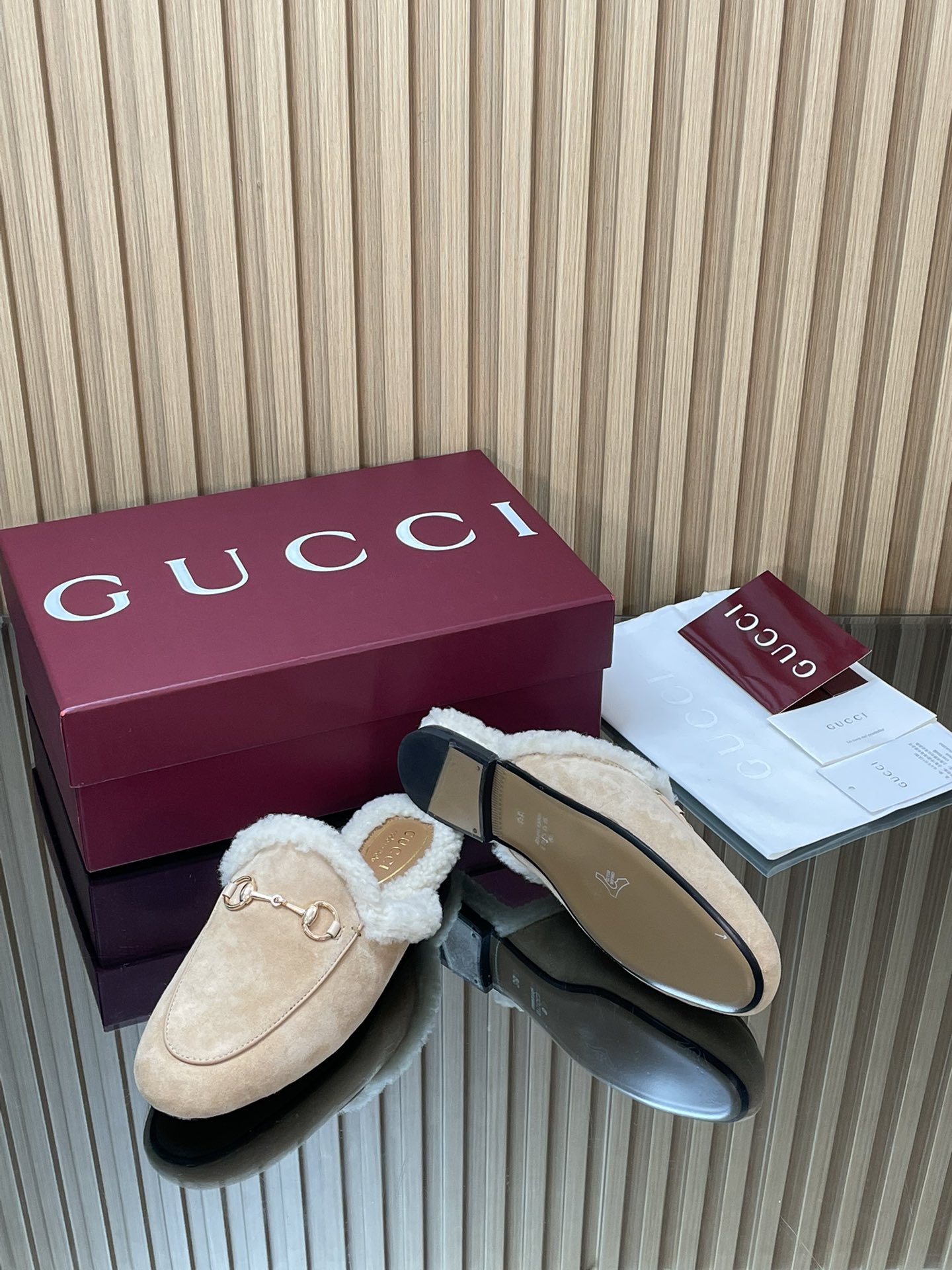 GUCCI グッチ フラットシューズ 本革 軽量 ベージュ - 画像 9