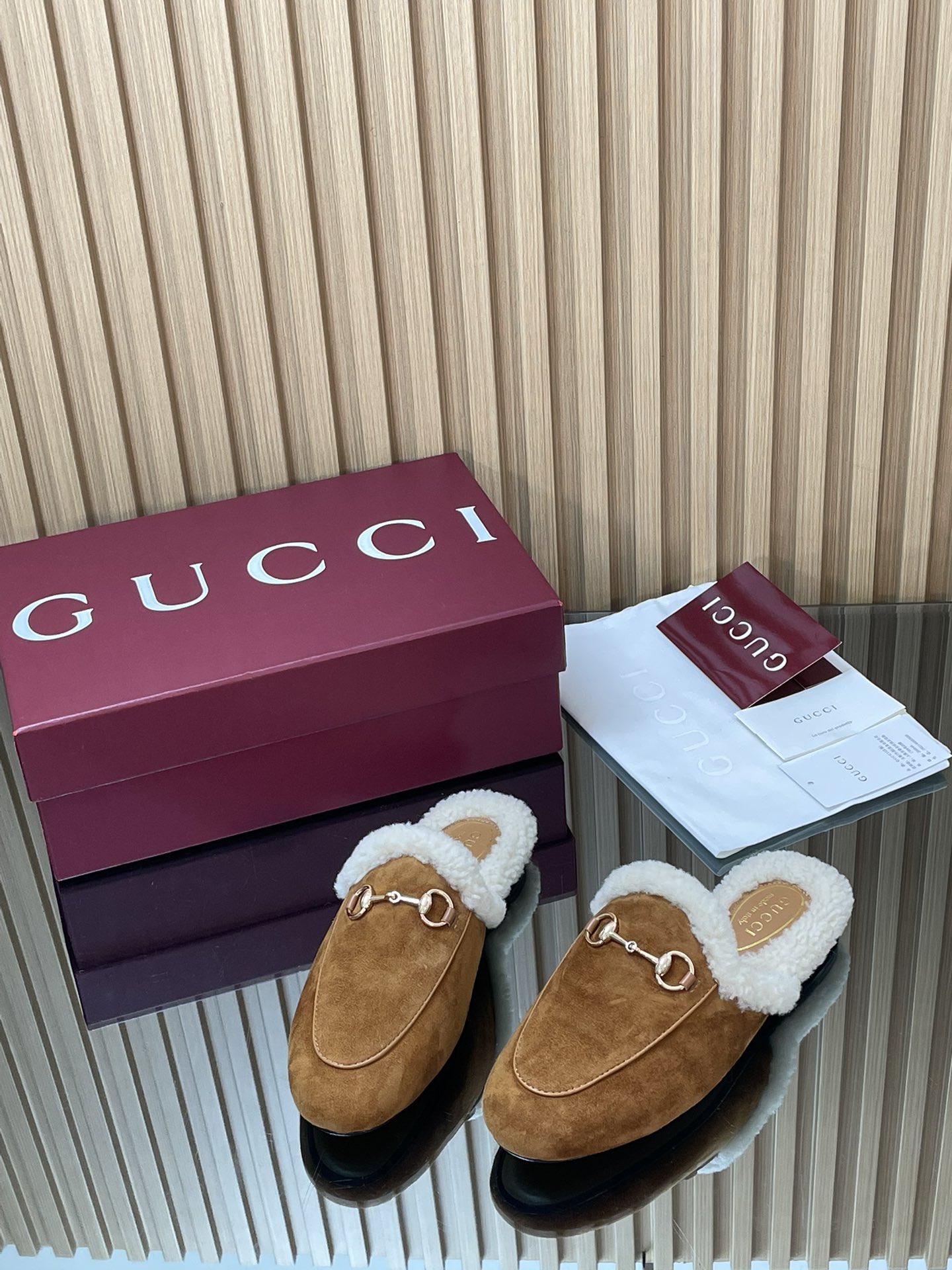GUCCI グッチ フラットシューズ 本革 軽量 ブラック ベージュ 全2色 - 画像 3