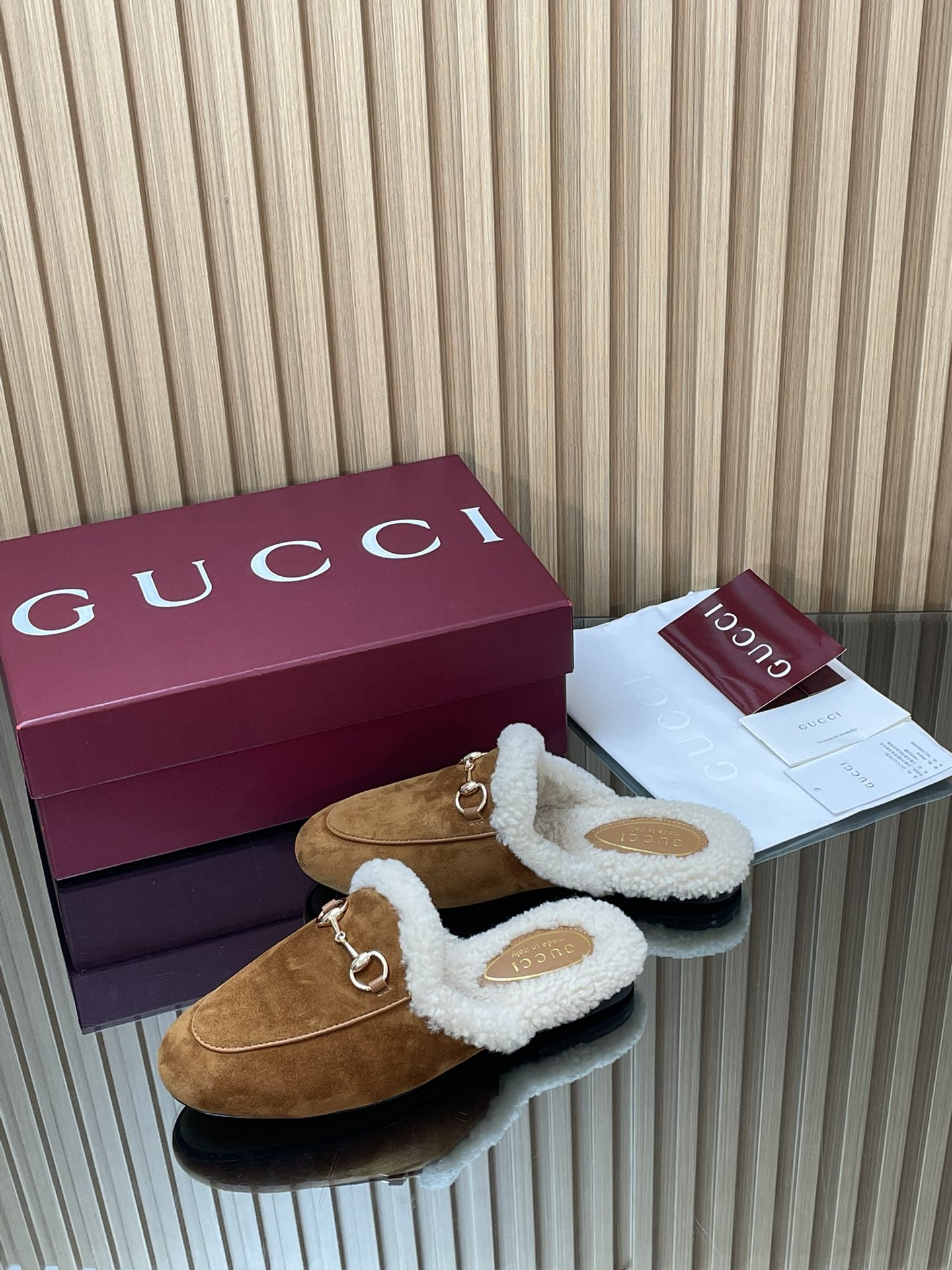 GUCCI グッチ フラットシューズ 本革 軽量 ブラック ベージュ 全2色 - 画像 4