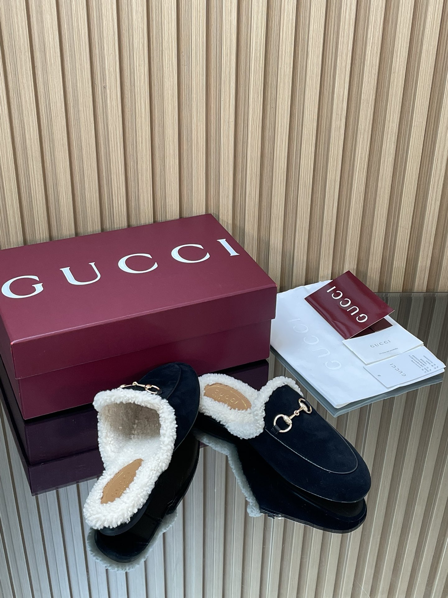 GUCCI グッチ フラットシューズ 本革 軽量 ブラック - 画像 8
