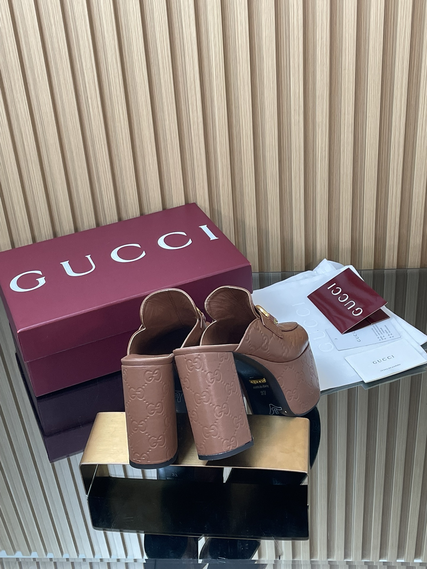 GUCCI グッチ フラットシューズ 本革 ブラック 5000 - 画像 5