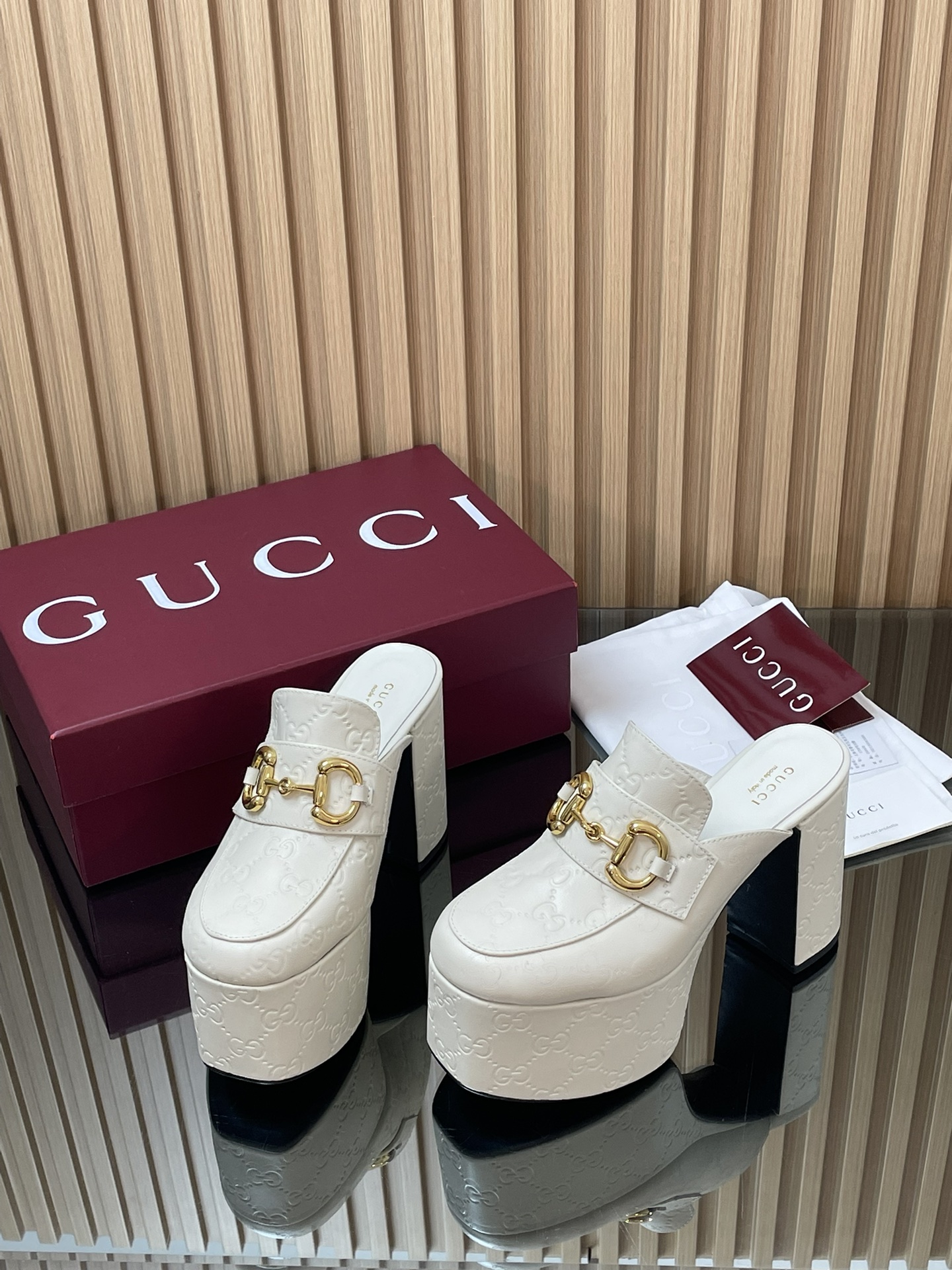 GUCCI グッチ フラットシューズ 本革 ブラック 56文字 - 画像 3