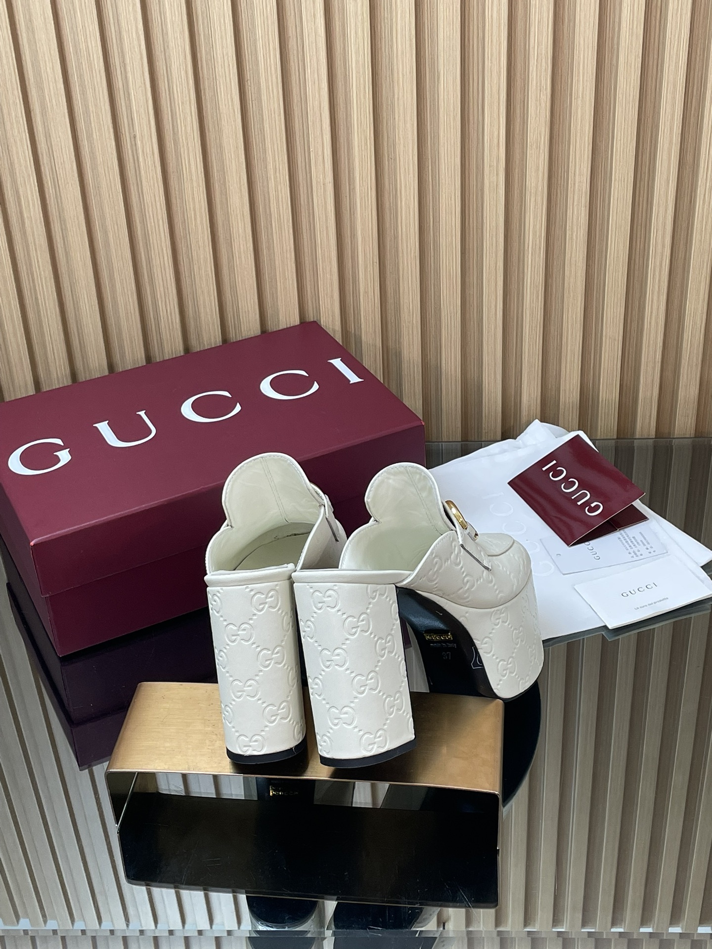 GUCCI グッチ フラットシューズ 本革 ブラック 56文字 - 画像 5