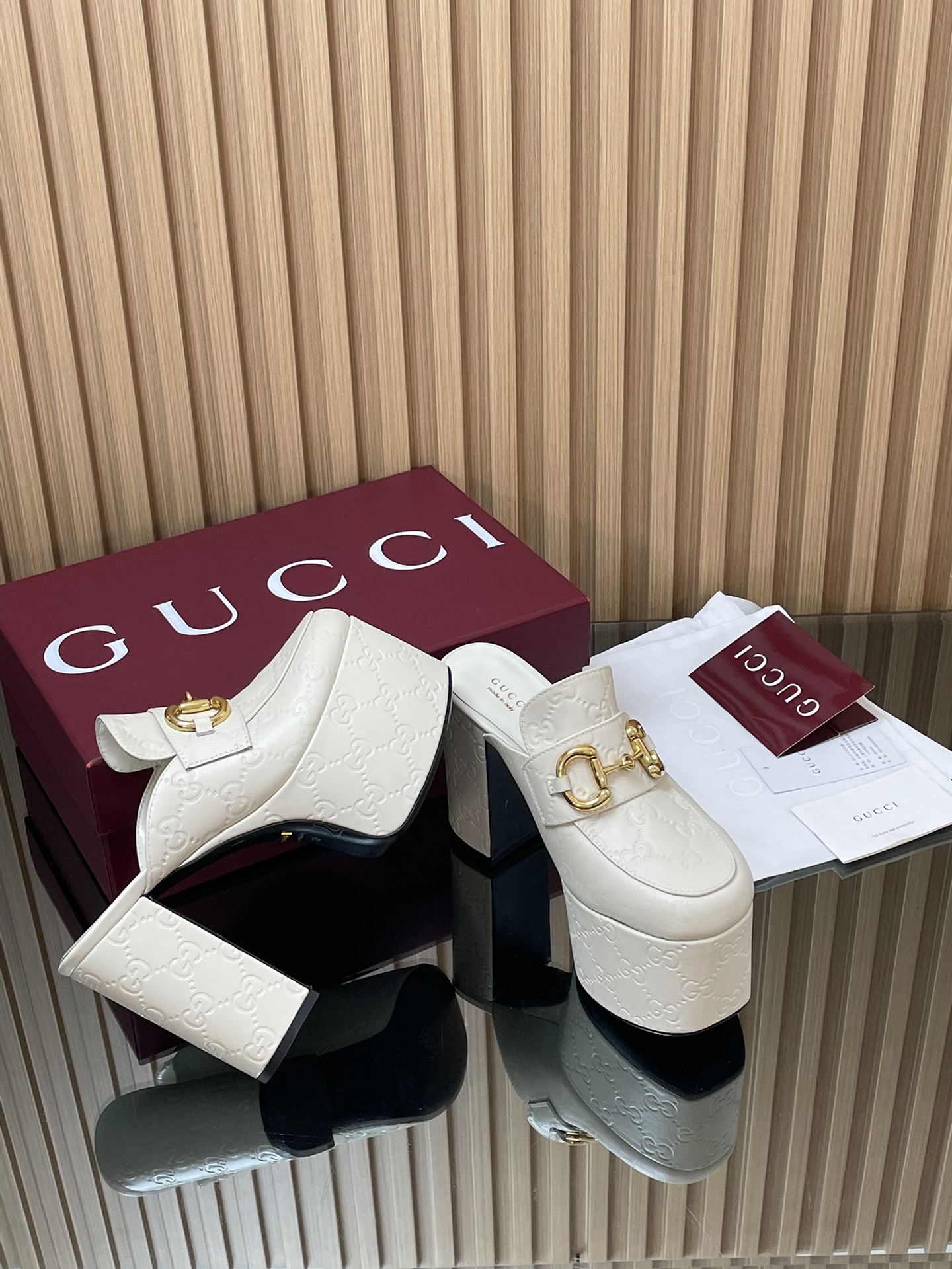 GUCCI グッチ フラットシューズ 本革 ブラック 56文字 - 画像 8