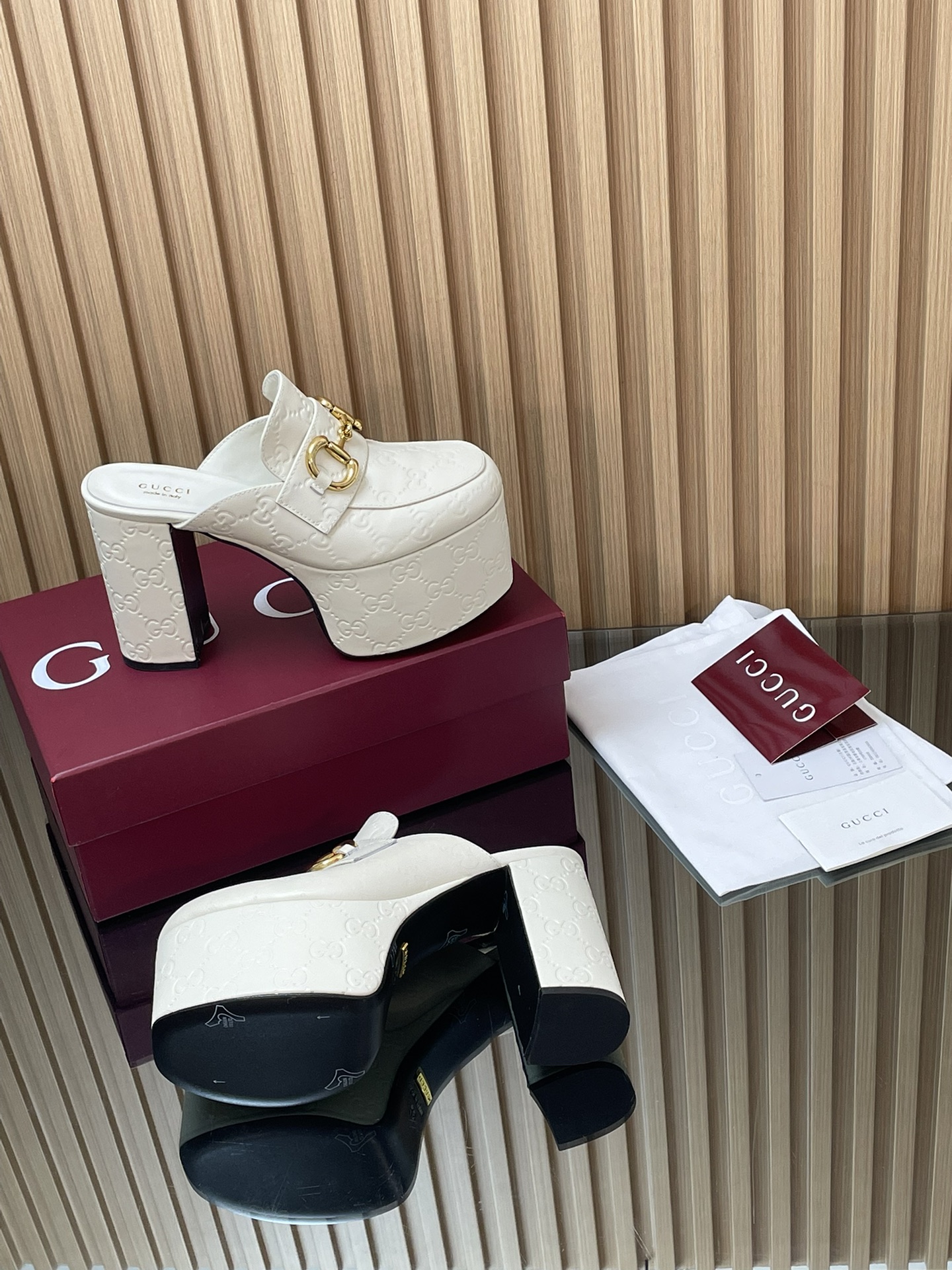 GUCCI グッチ フラットシューズ 本革 ブラック 56文字 - 画像 9