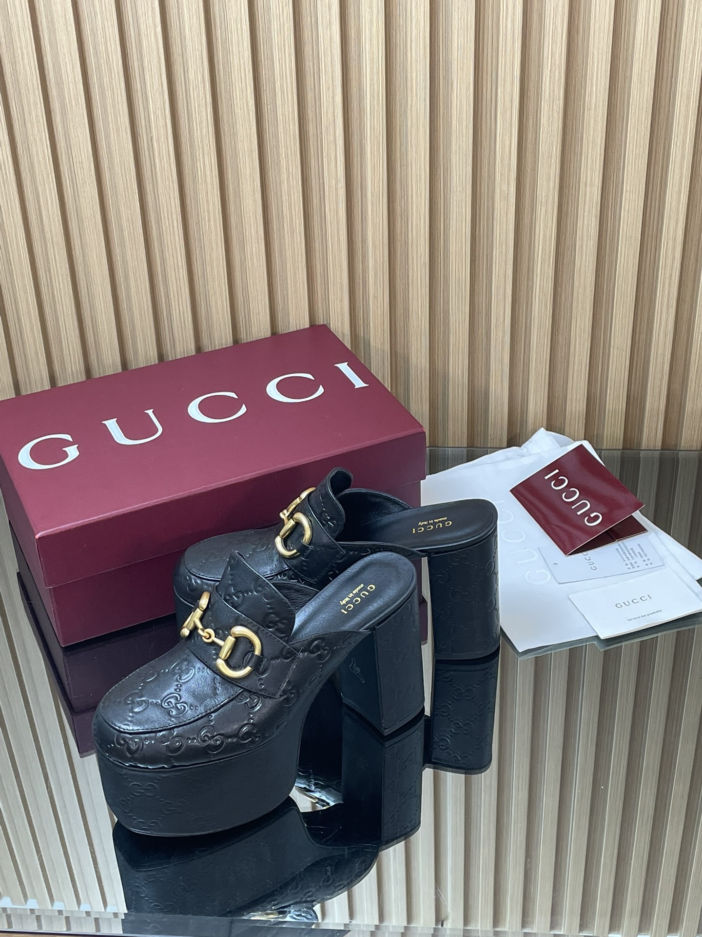 GUCCI グッチ フラットシューズ 本革 通勤 黒色 - 画像 4