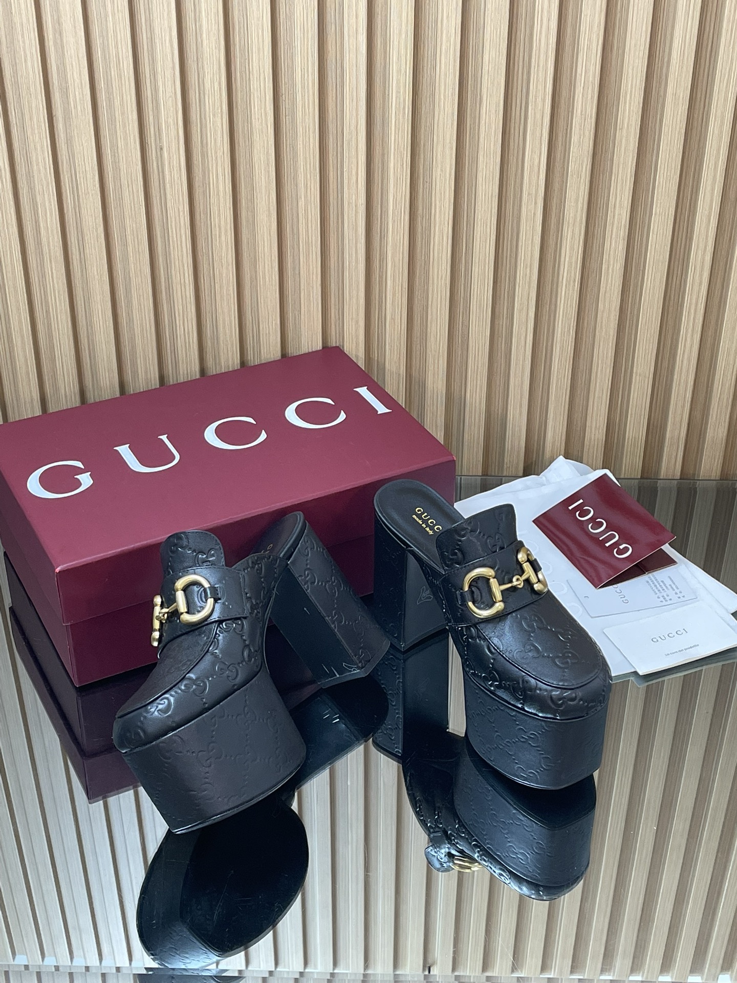 GUCCI グッチ フラットシューズ 本革 通勤 黒色 - 画像 7