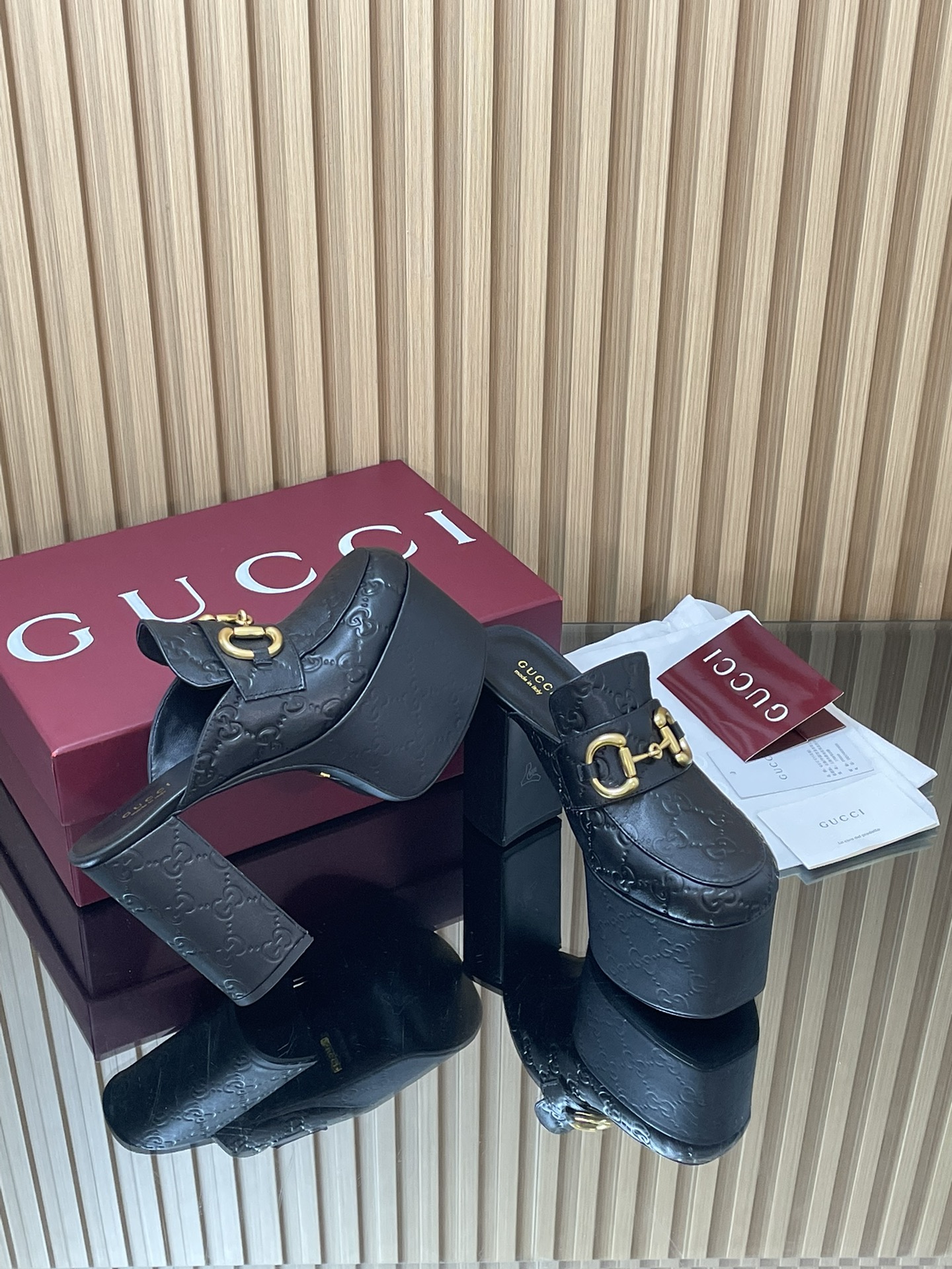 GUCCI グッチ フラットシューズ 本革 通勤 黒色 - 画像 8