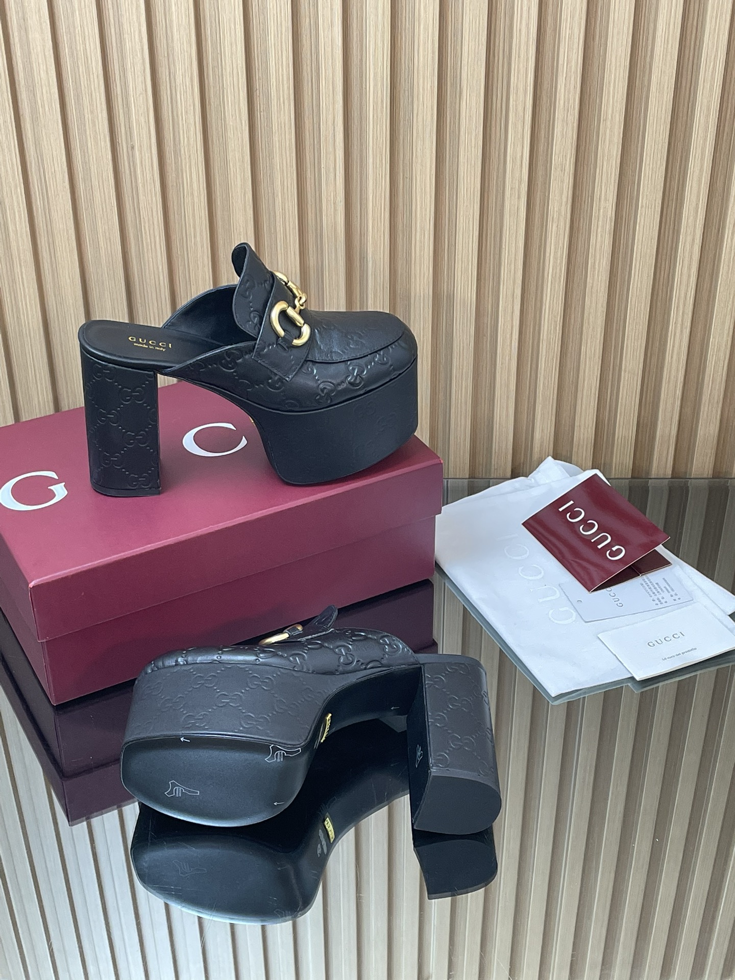 GUCCI グッチ フラットシューズ 本革 通勤 黒色 - 画像 9