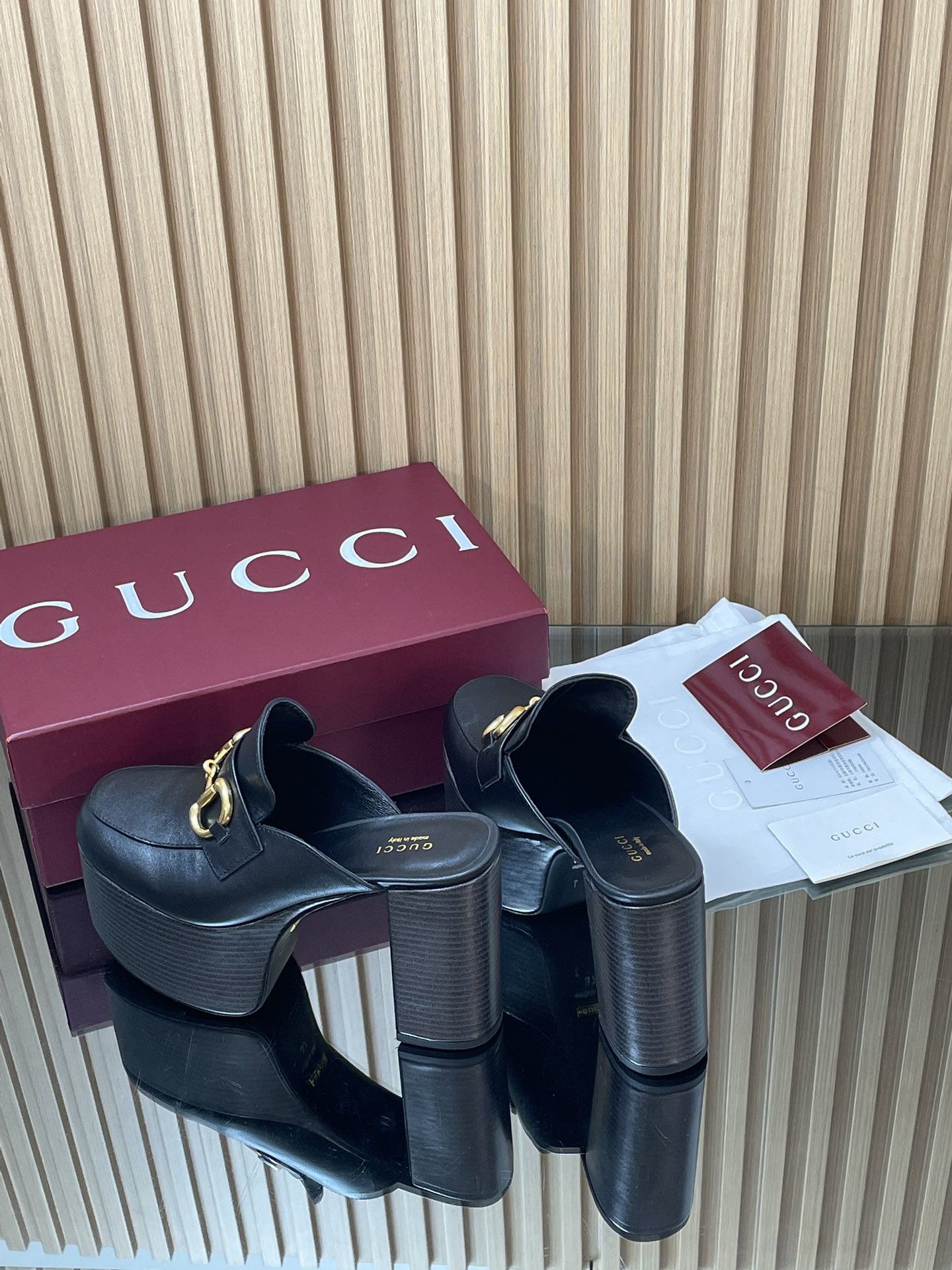 GUCCI グッチ フラットシューズ 本革 ブラック - 画像 6