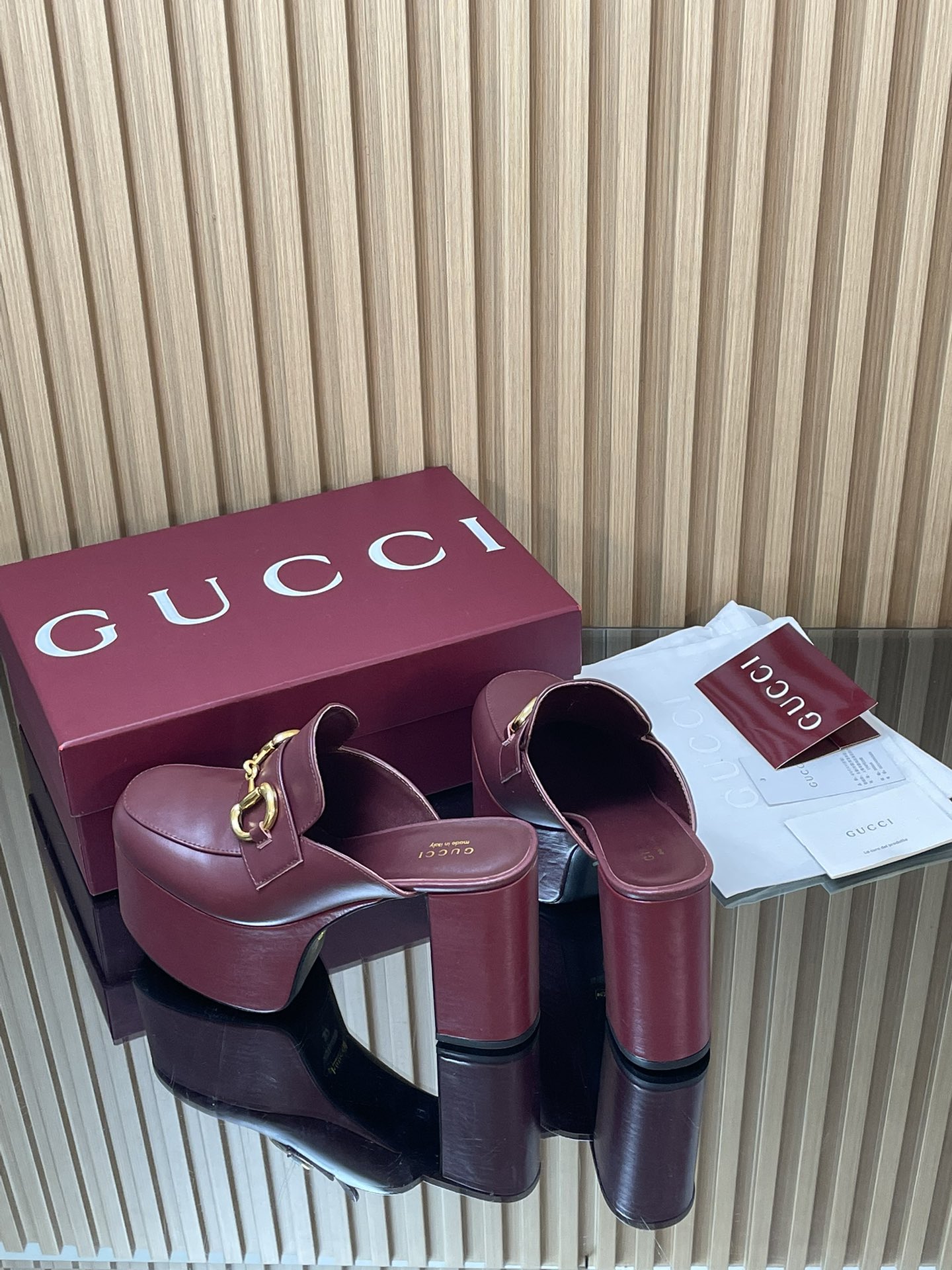 GUCCI グッチ フラットシューズ 本革 通勤 ブラック - 画像 6