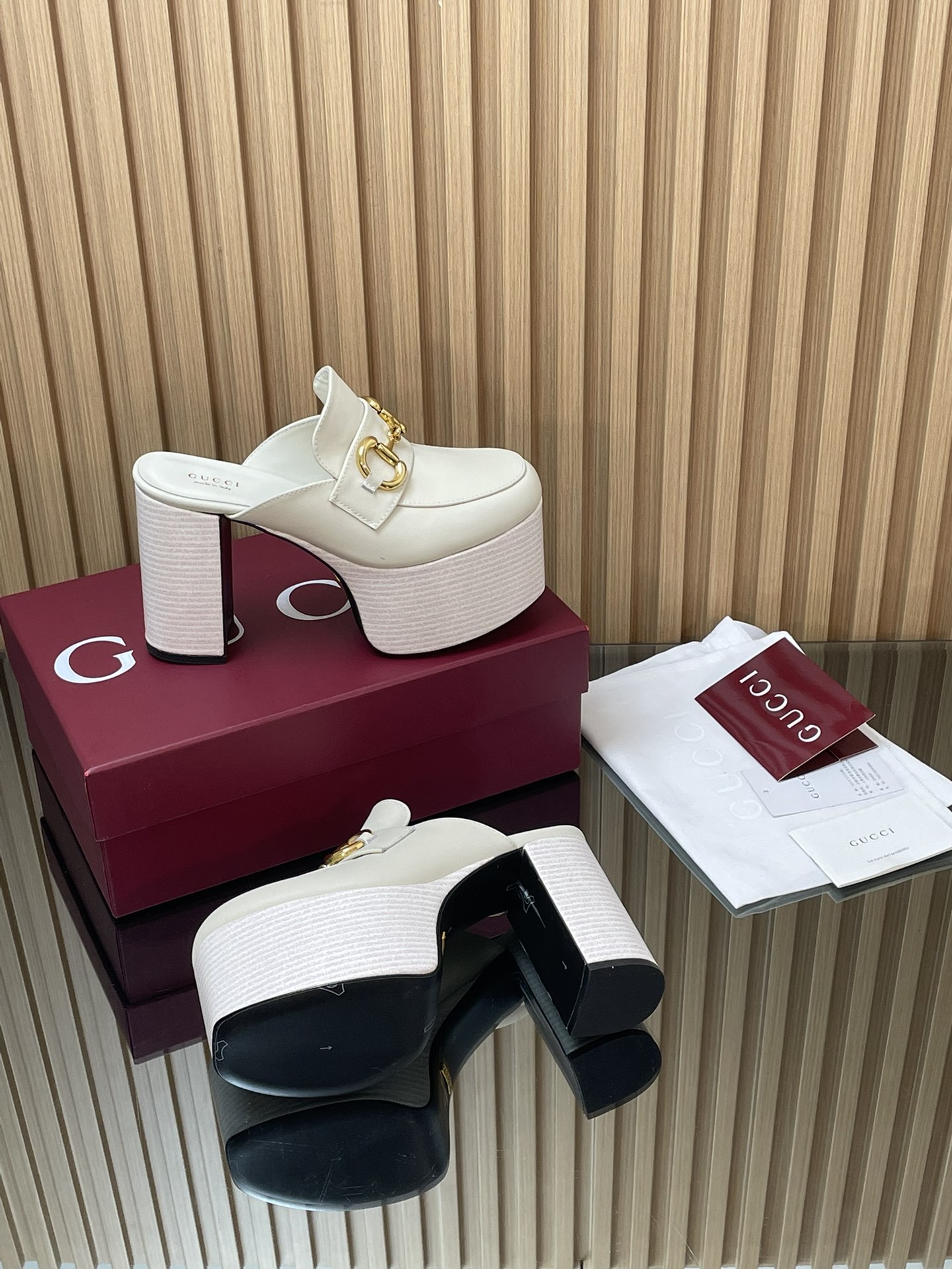 GUCCI グッチ フラットシューズ 本革 レディース オフホワイト 全1色 - 画像 9