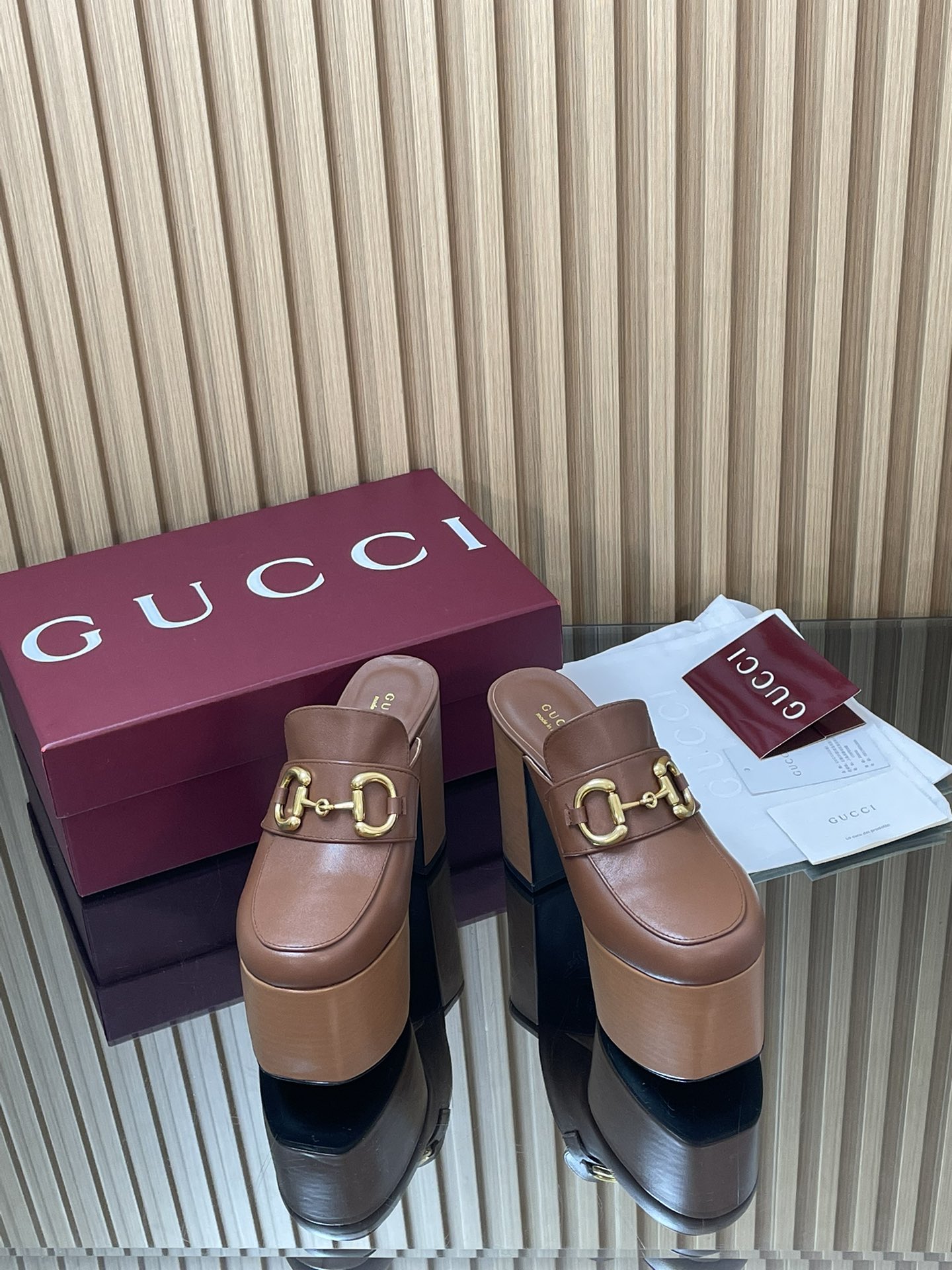 GUCCI グッチ フラットシューズ メンズ レディース 本革 プラットフォーム ブラック 37字 - 画像 2