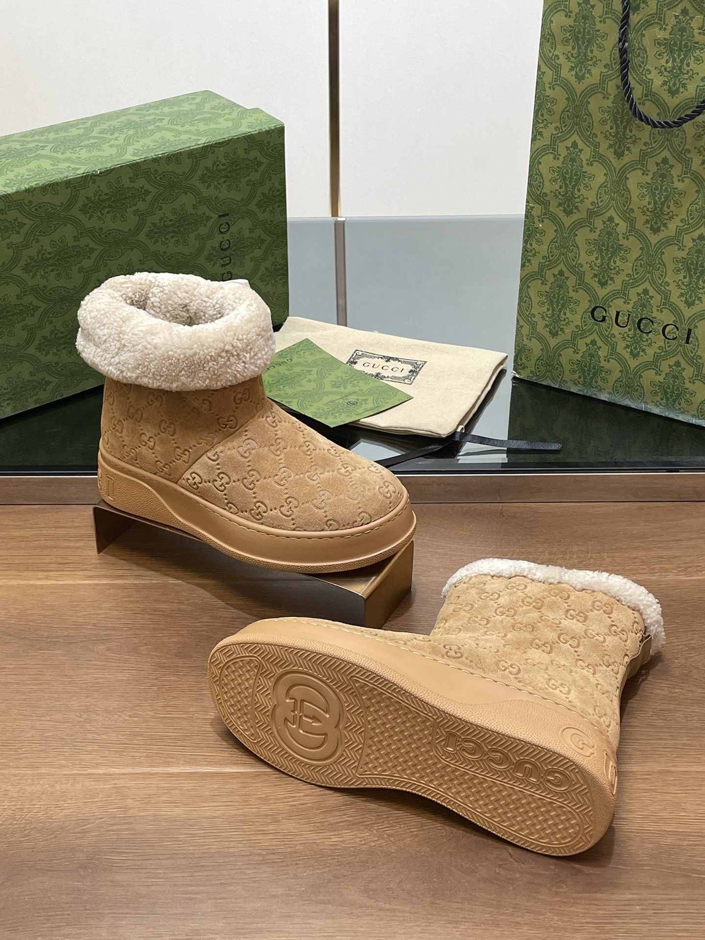 GUCCI グッチ ブーツ 本革 通勤 ブラック - 画像 9