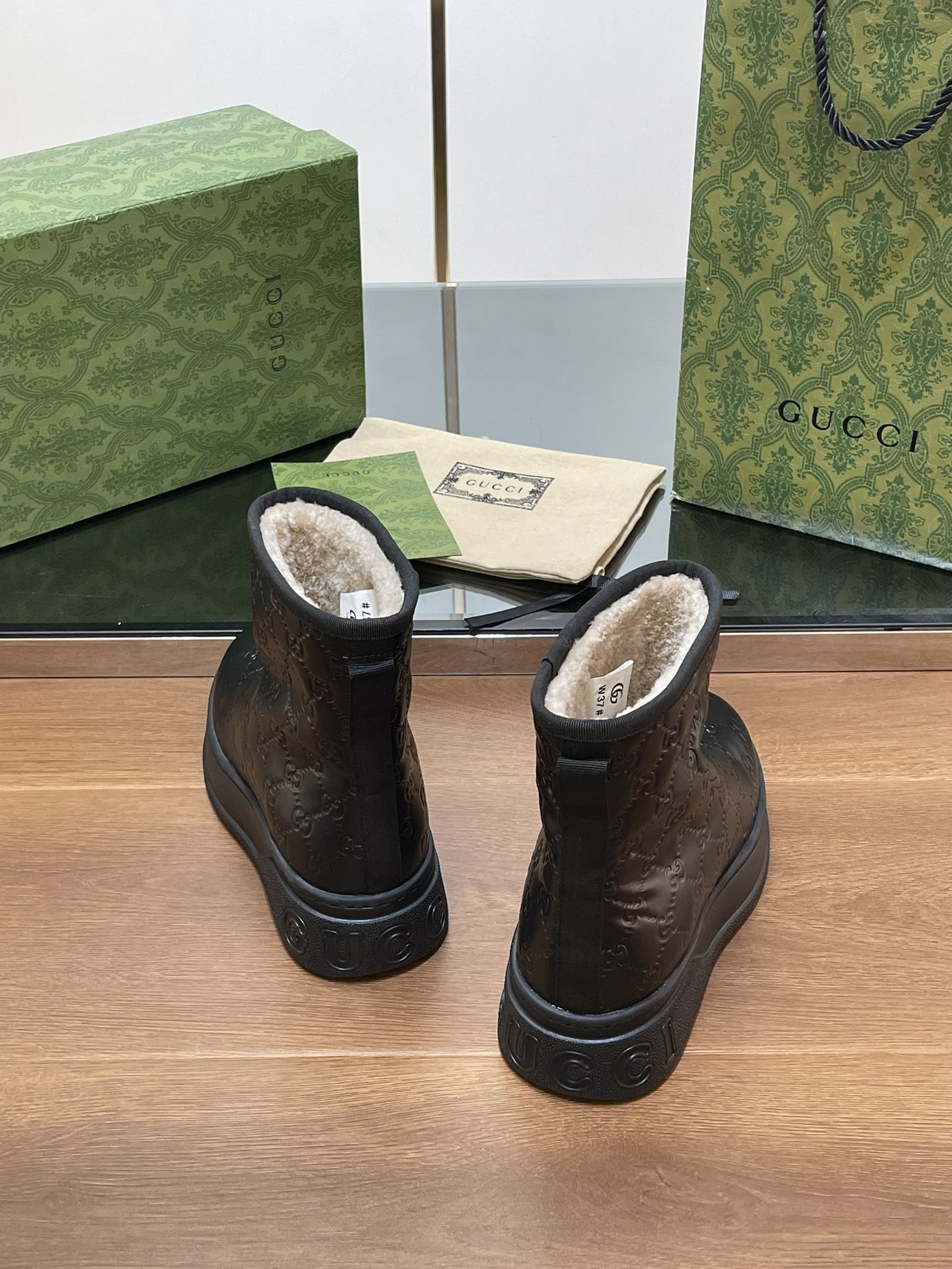 GUCCI グッチ ブーツ 本革 防水 ブラック - 画像 8