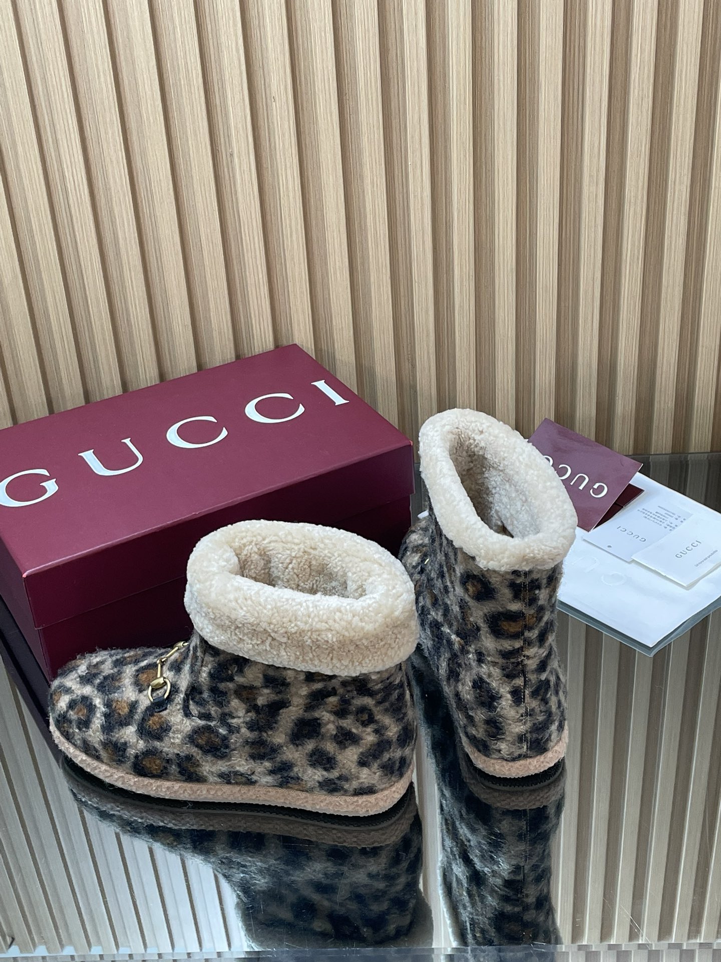 GUCCI グッチ レオパード柄スノーブーツ 軽量 本革 レディース オールシーズン 全1色 - 画像 7