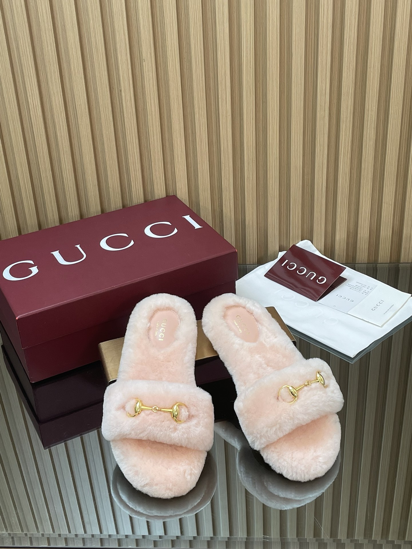 GUCCI グッチ フラットシューズ ファー 本革 ベージュ