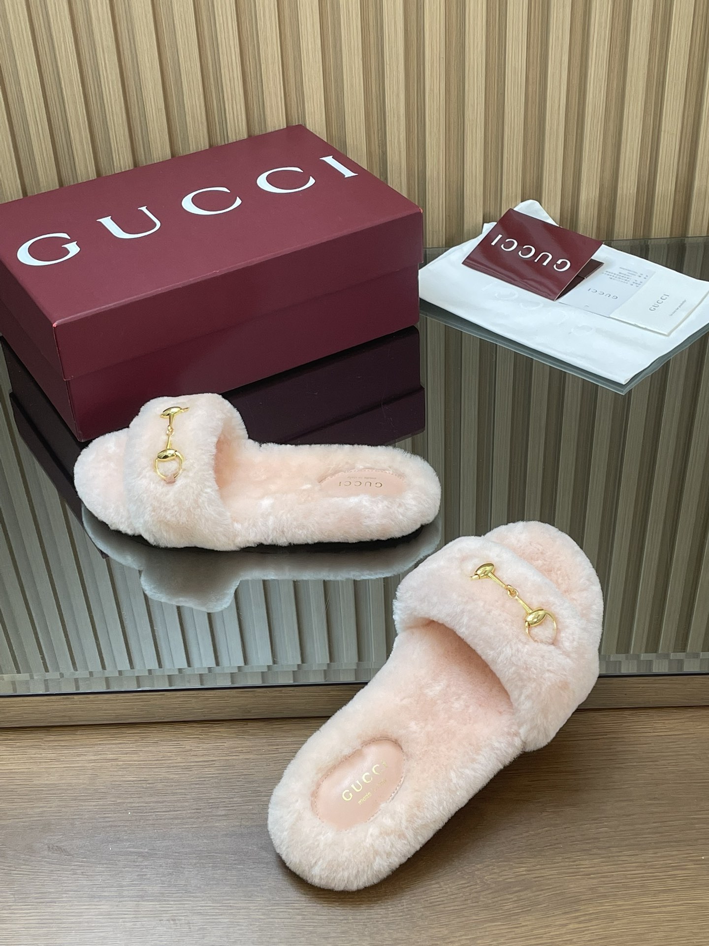 GUCCI グッチ フラットシューズ ファー 本革 ベージュ - 画像 6