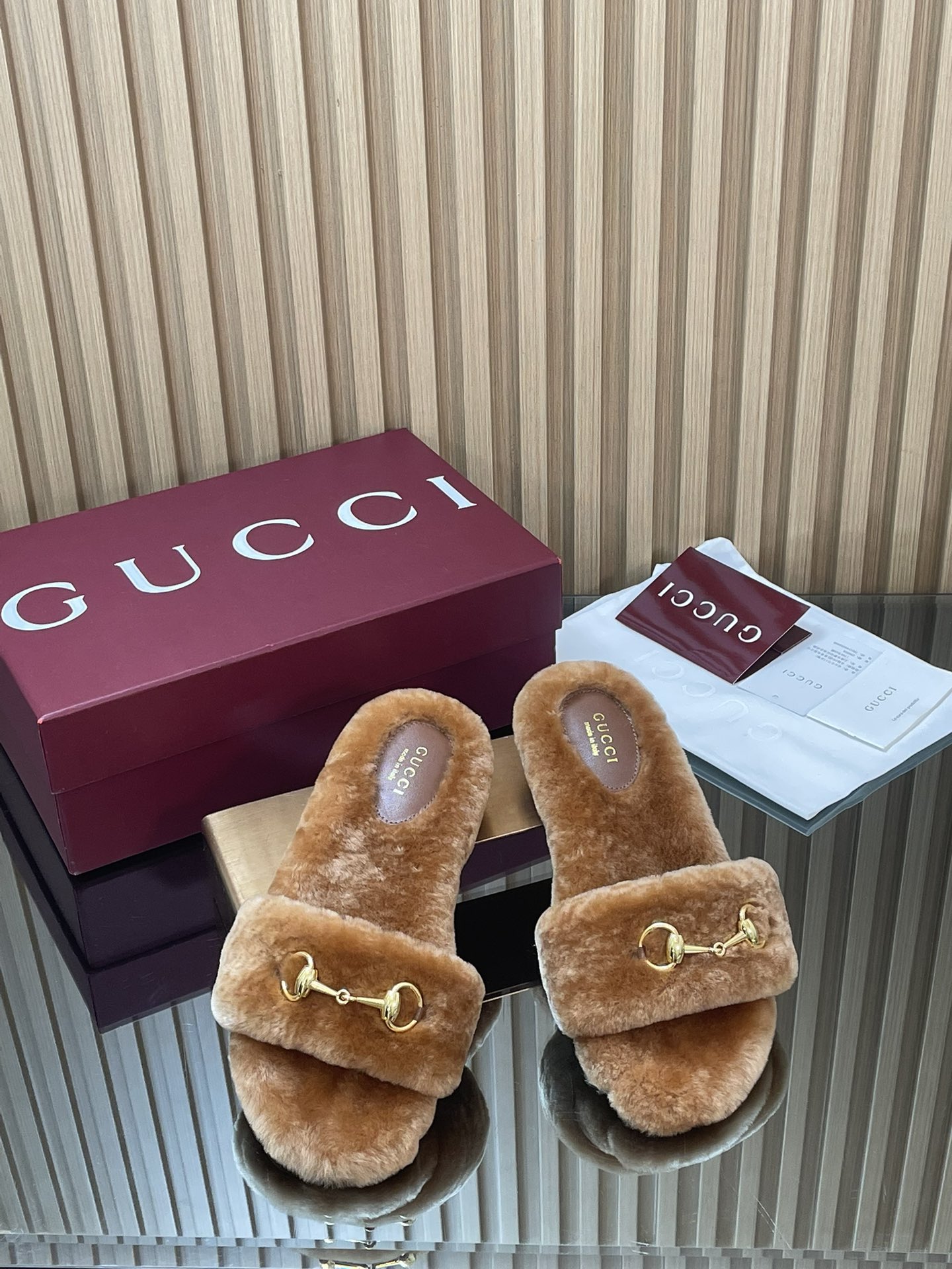 GUCCI グッチ フラットシューズ フェイクファー ゴールド金具 ブラウン