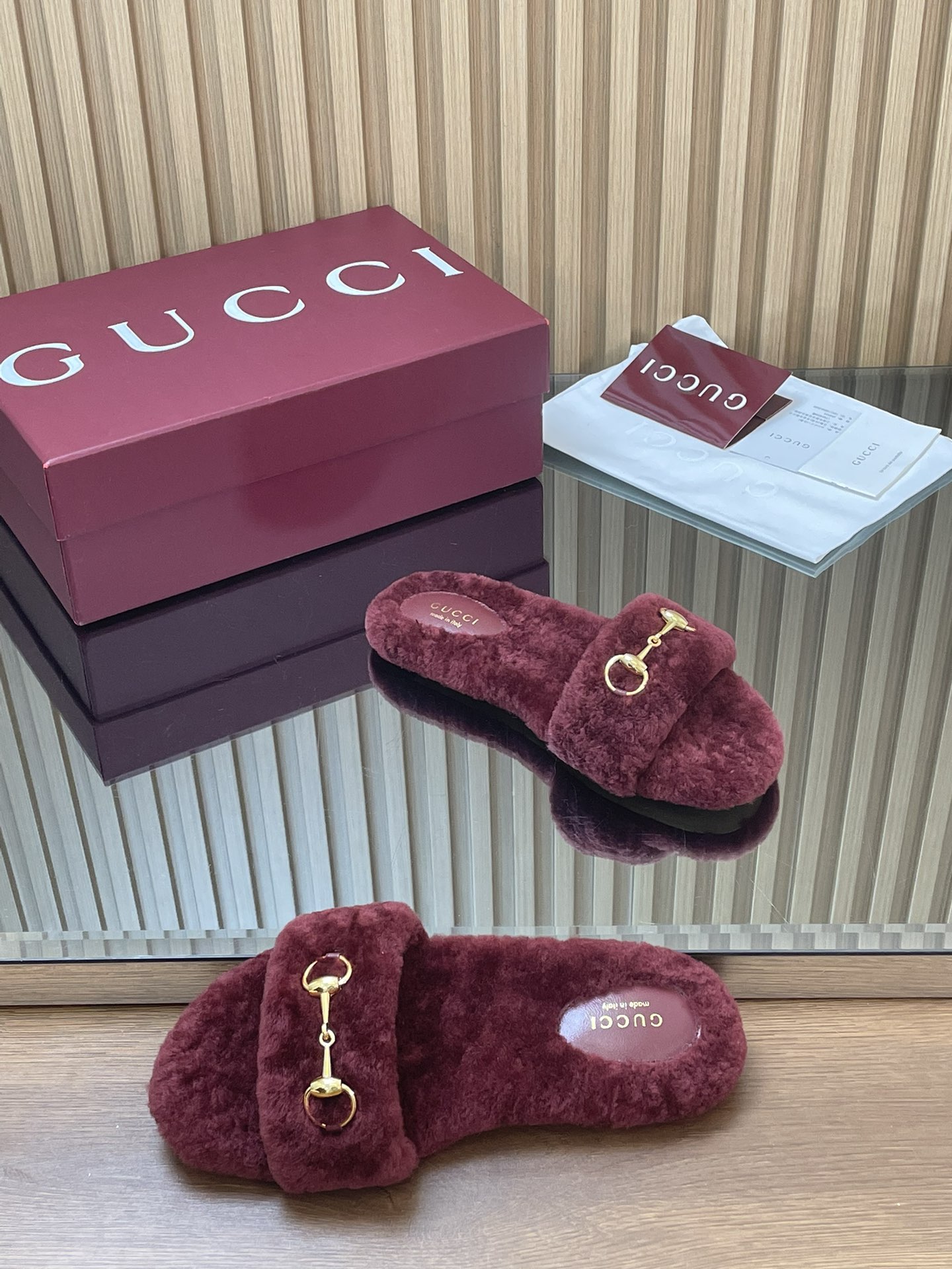 GUCCI グッチ フラットシューズ ファー ホワイトカラー ブラック - 画像 7