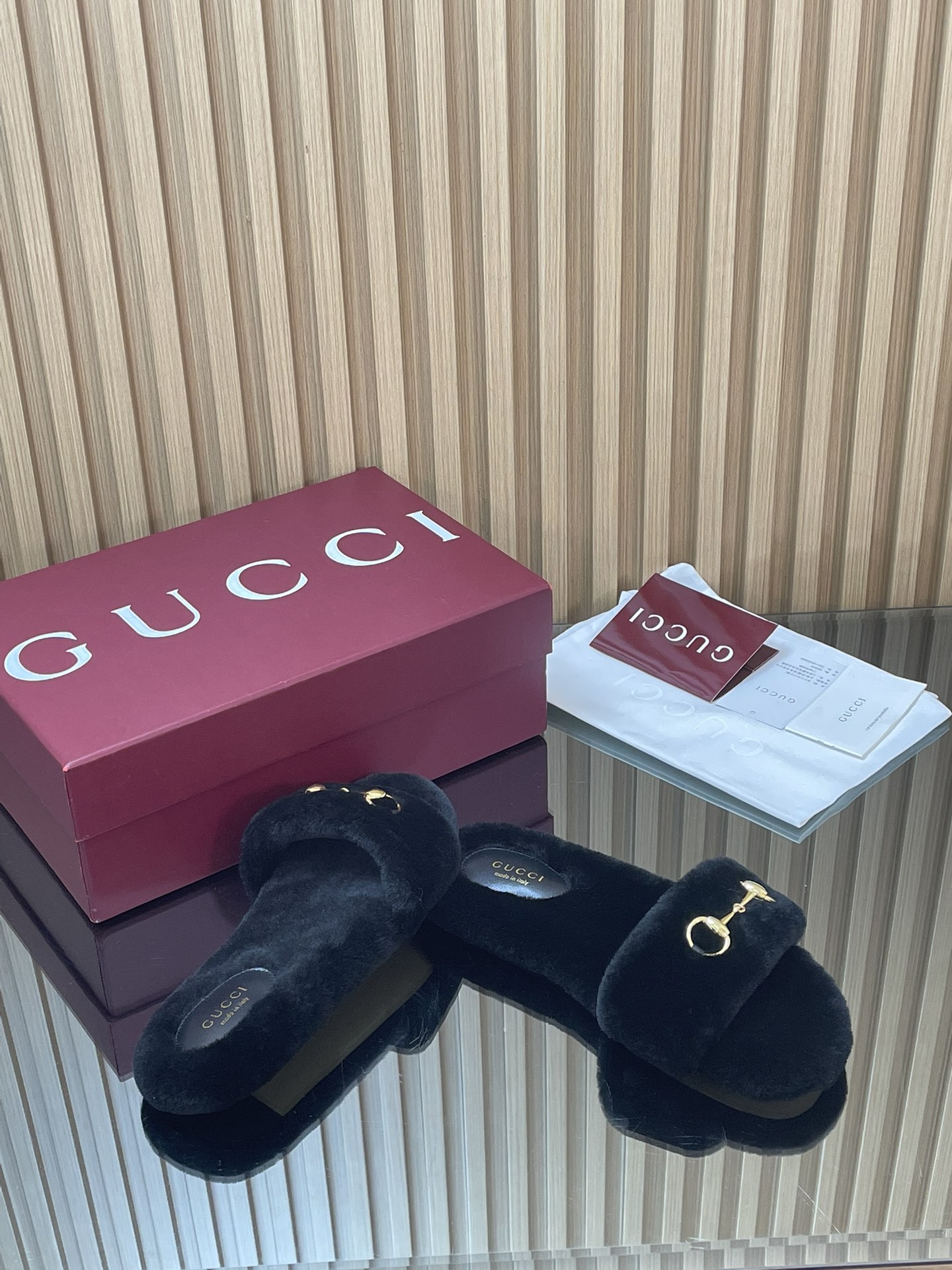 GUCCI グッチ フラットシューズ 本革 通勤 ブラック - 画像 8