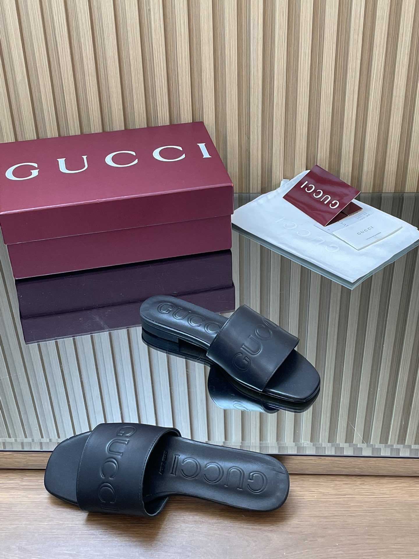 GUCCI グッチ フラットシューズ 本革 通勤 ブラック - 画像 6