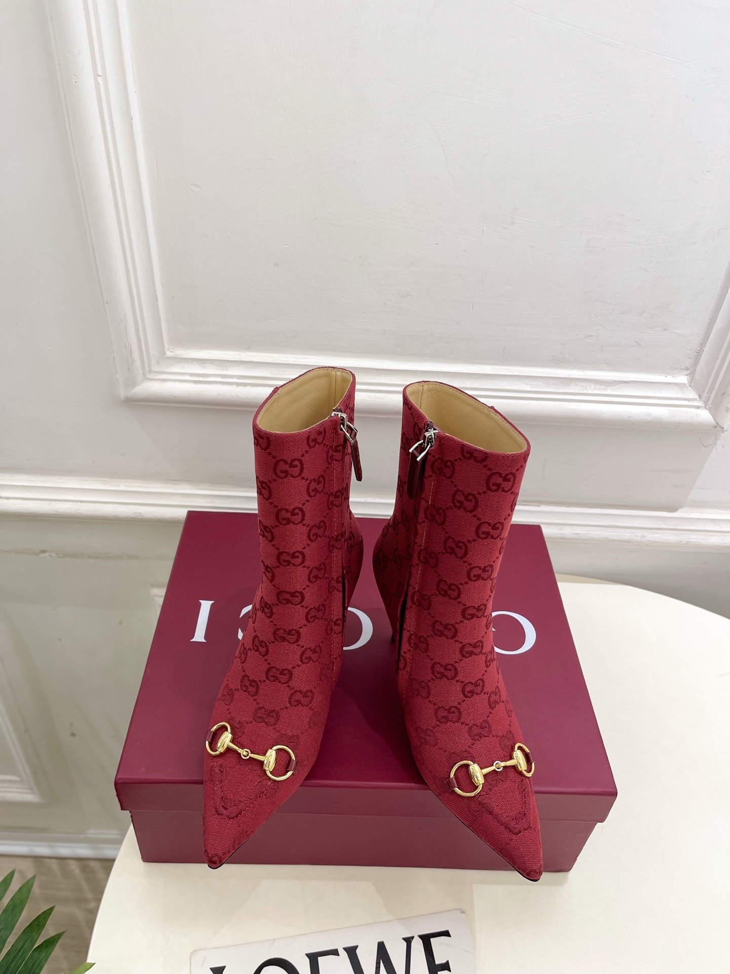 GUCCI グッチ フラットシューズ 本革 通勤 通学 ブラック