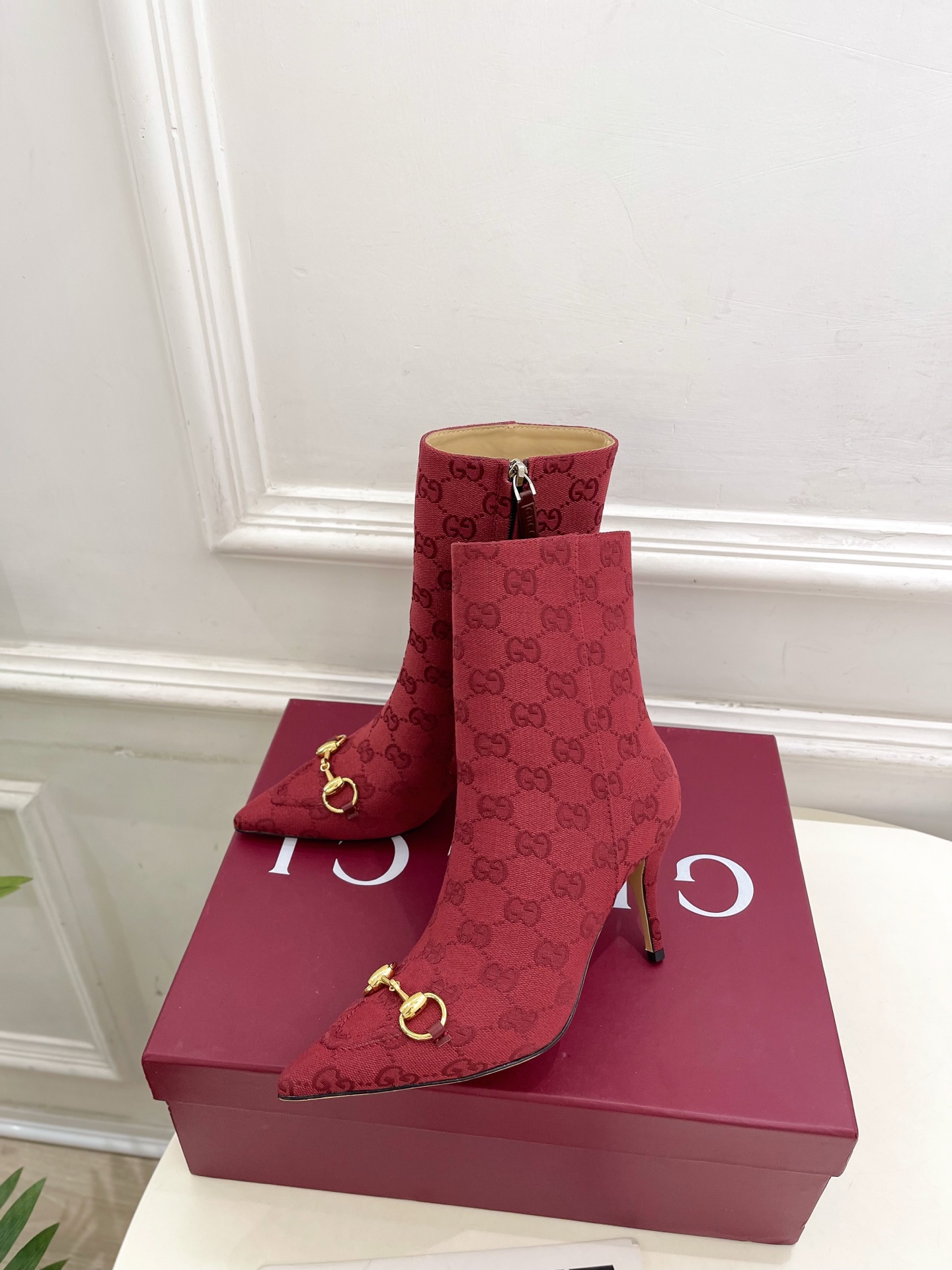 GUCCI グッチ フラットシューズ 本革 通勤 通学 ブラック - 画像 3