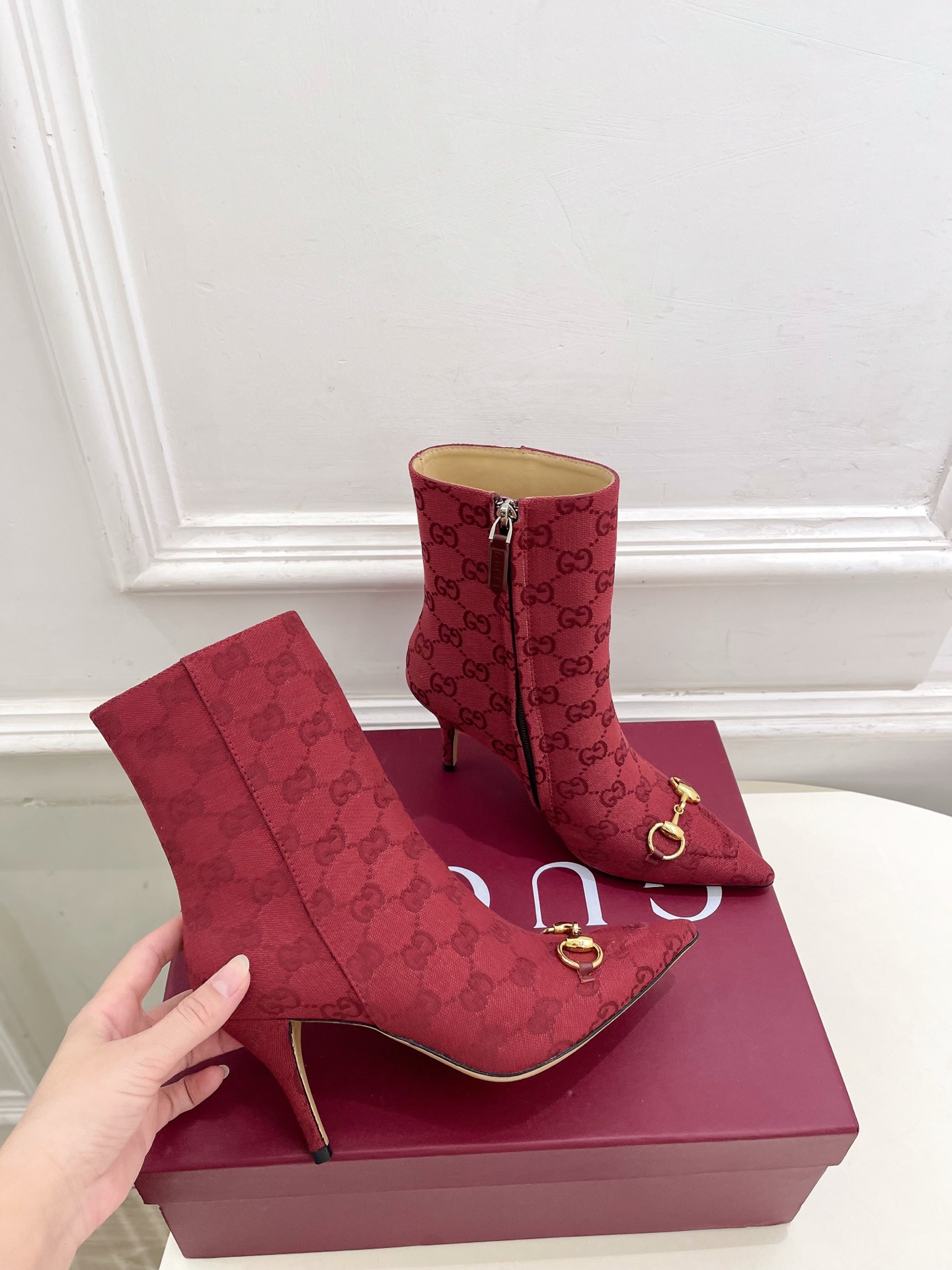 GUCCI グッチ フラットシューズ 本革 通勤 通学 ブラック - 画像 4