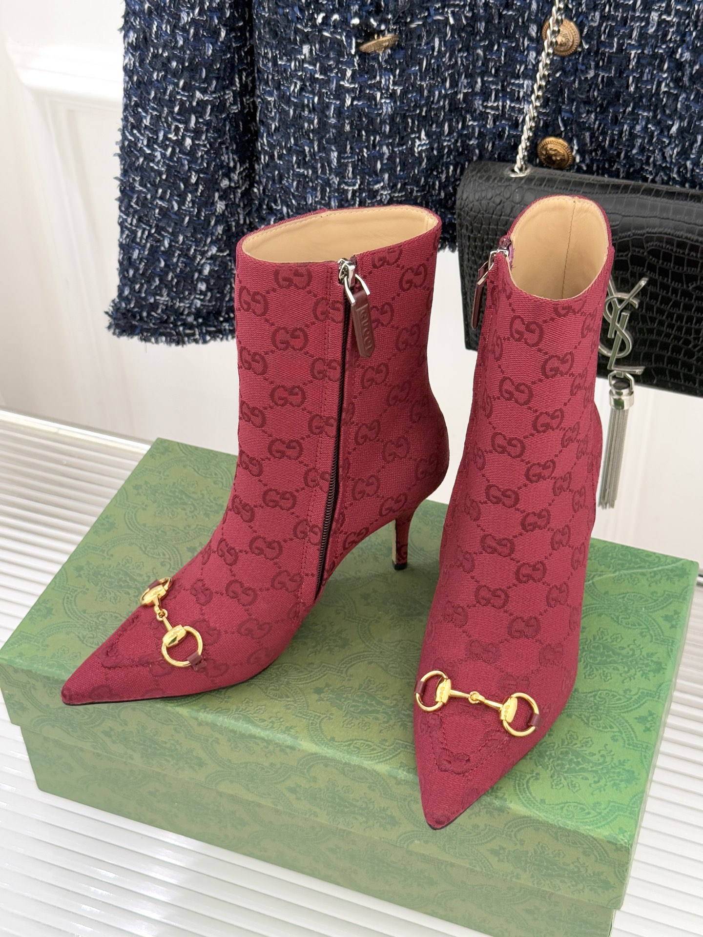 GUCCI グッチ フラットシューズ 本革 キャットウォーク レディース ブラック - 画像 2